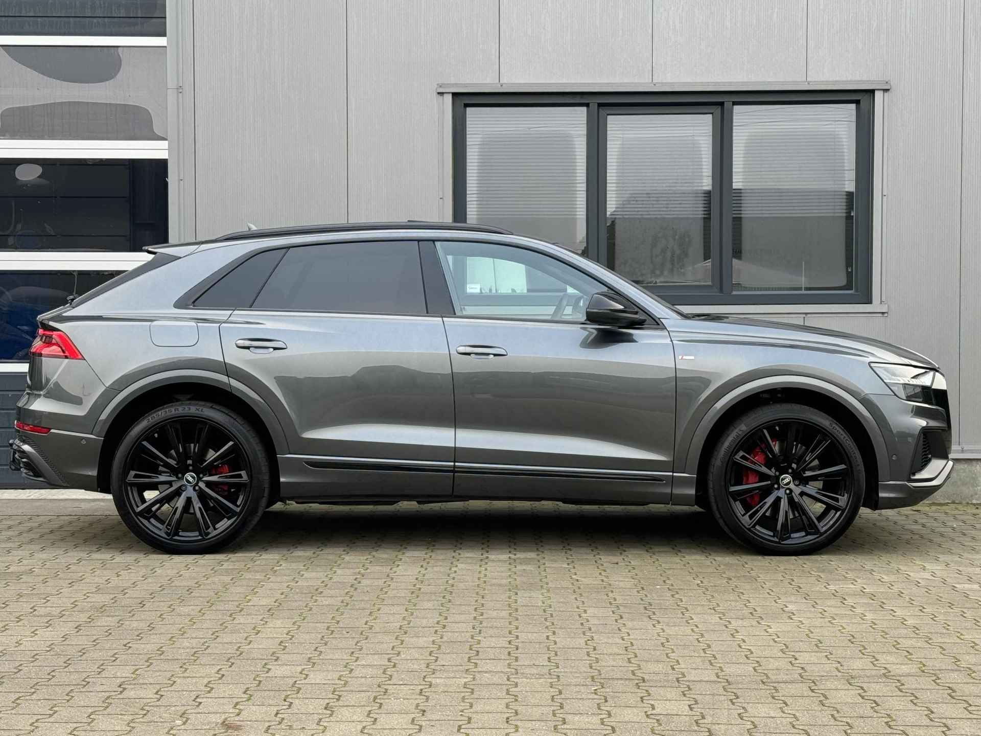 Audi Q8 55 TFSI e quattro Pro Line S Line - 381 PK - RS stoelen - Trekhaak - B&O - Softclose - 15/41