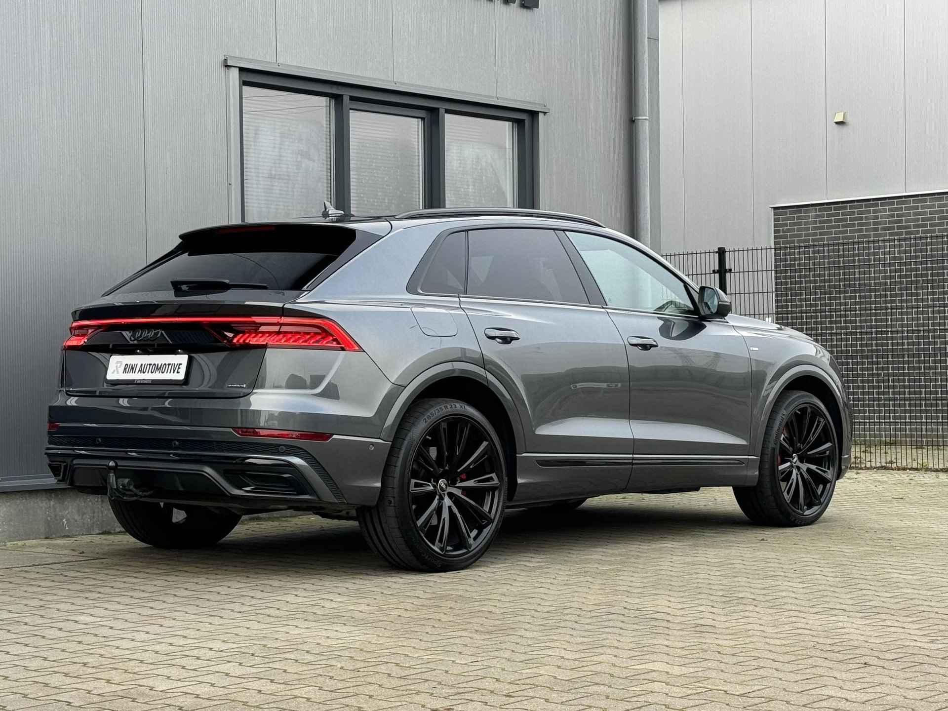 Audi Q8 55 TFSI e quattro Pro Line S Line - 381 PK - RS stoelen - Trekhaak - B&O - Softclose - 16/41