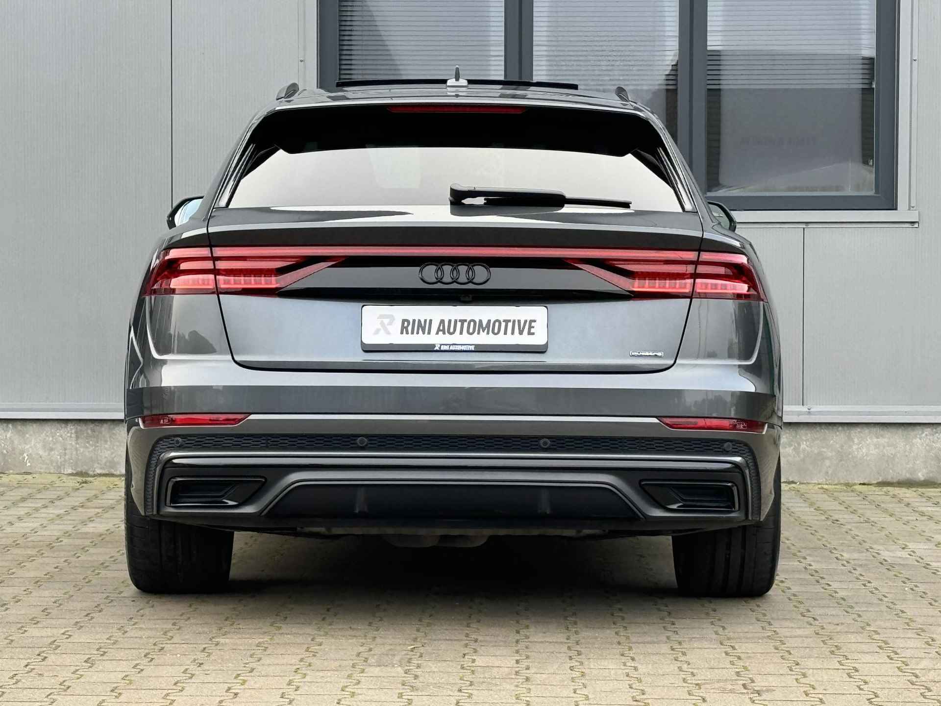 Audi Q8 55 TFSI e quattro Pro Line S Line - 381 PK - RS stoelen - Trekhaak - B&O - Softclose - 38/41