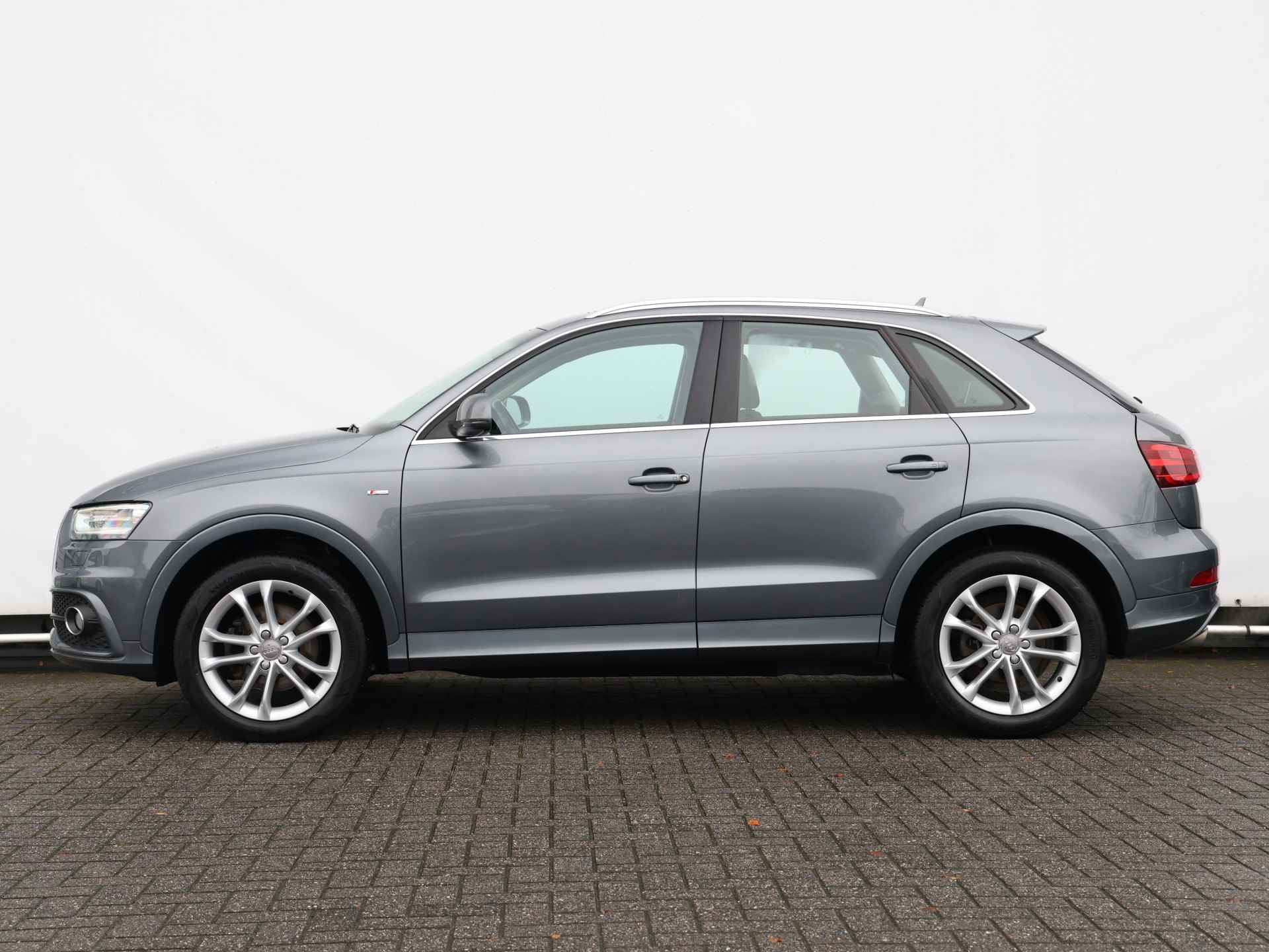 Audi Q3 1.4 TFSI Sport Edition 150PK I Xenon I Navigatie I Cruise I S-Line I Spiegelpakket - 13/38