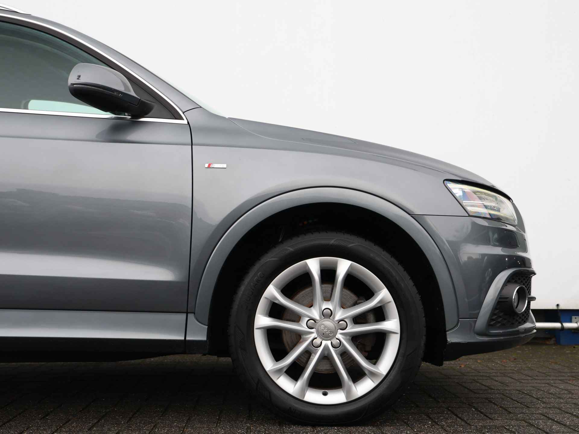 Audi Q3 1.4 TFSI Sport Edition 150PK I Xenon I Navigatie I Cruise I S-Line I Spiegelpakket - 17/38