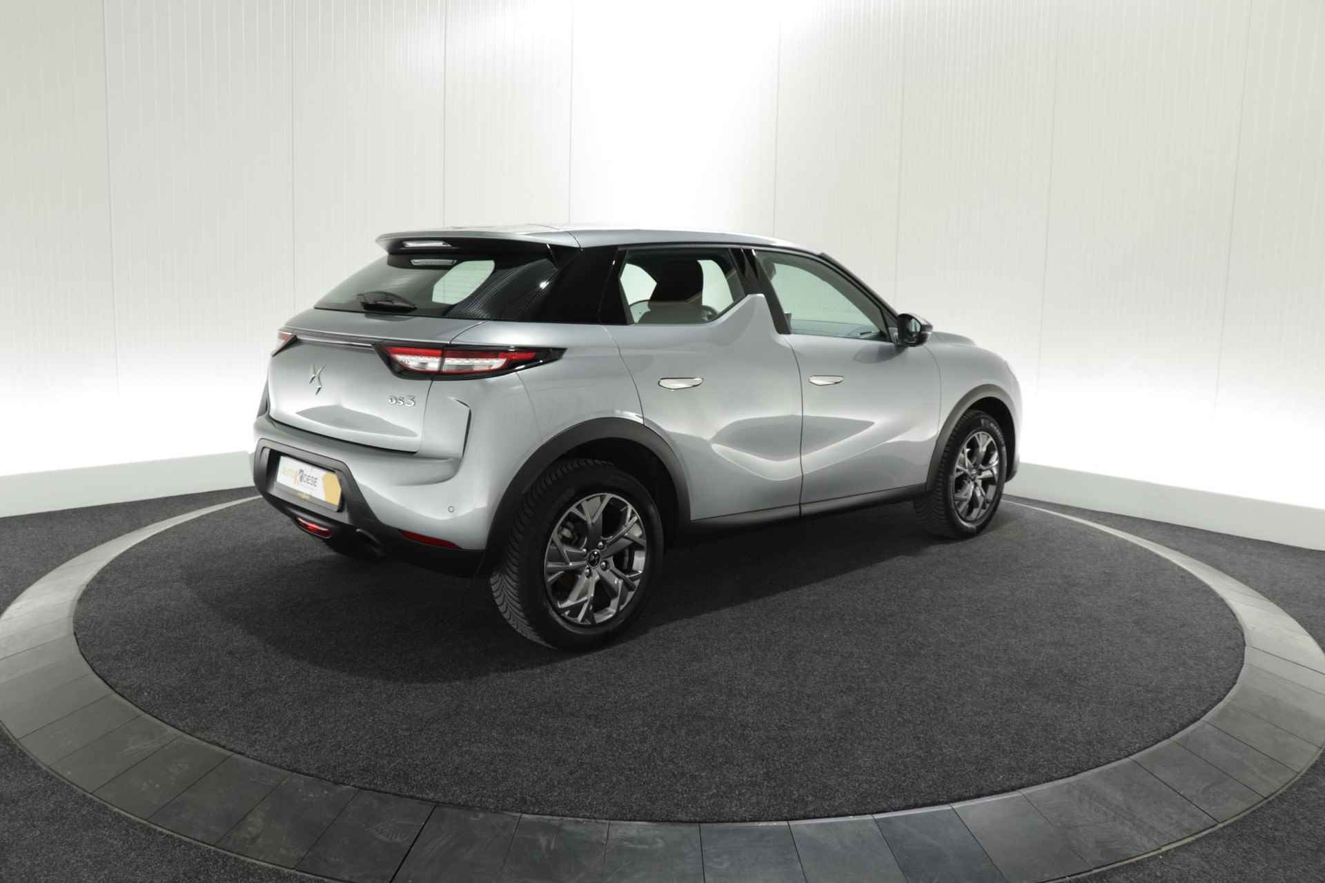 DS 3 Crossback PureTech 100 Montmartre | Parkeersensoren | Apple Carplay | Allseason Banden | Navigatie | Climate Control - 6/64