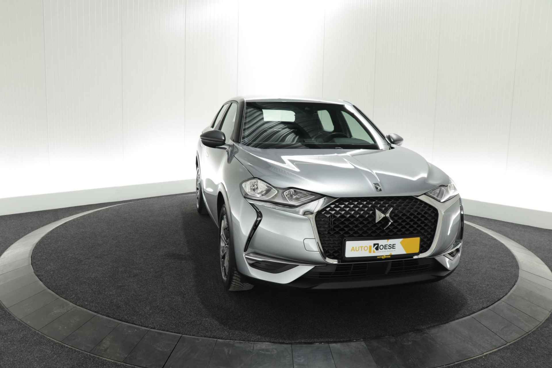 DS 3 Crossback PureTech 100 Montmartre | Parkeersensoren | Apple Carplay | Allseason Banden | Navigatie | Climate Control - 61/64