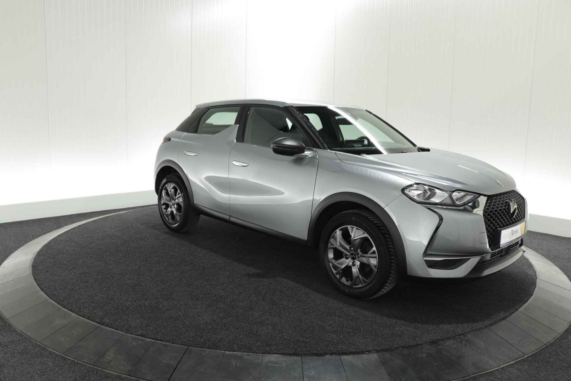 DS 3 Crossback PureTech 100 Montmartre | Parkeersensoren | Apple Carplay | Allseason Banden | Navigatie | Climate Control - 62/64