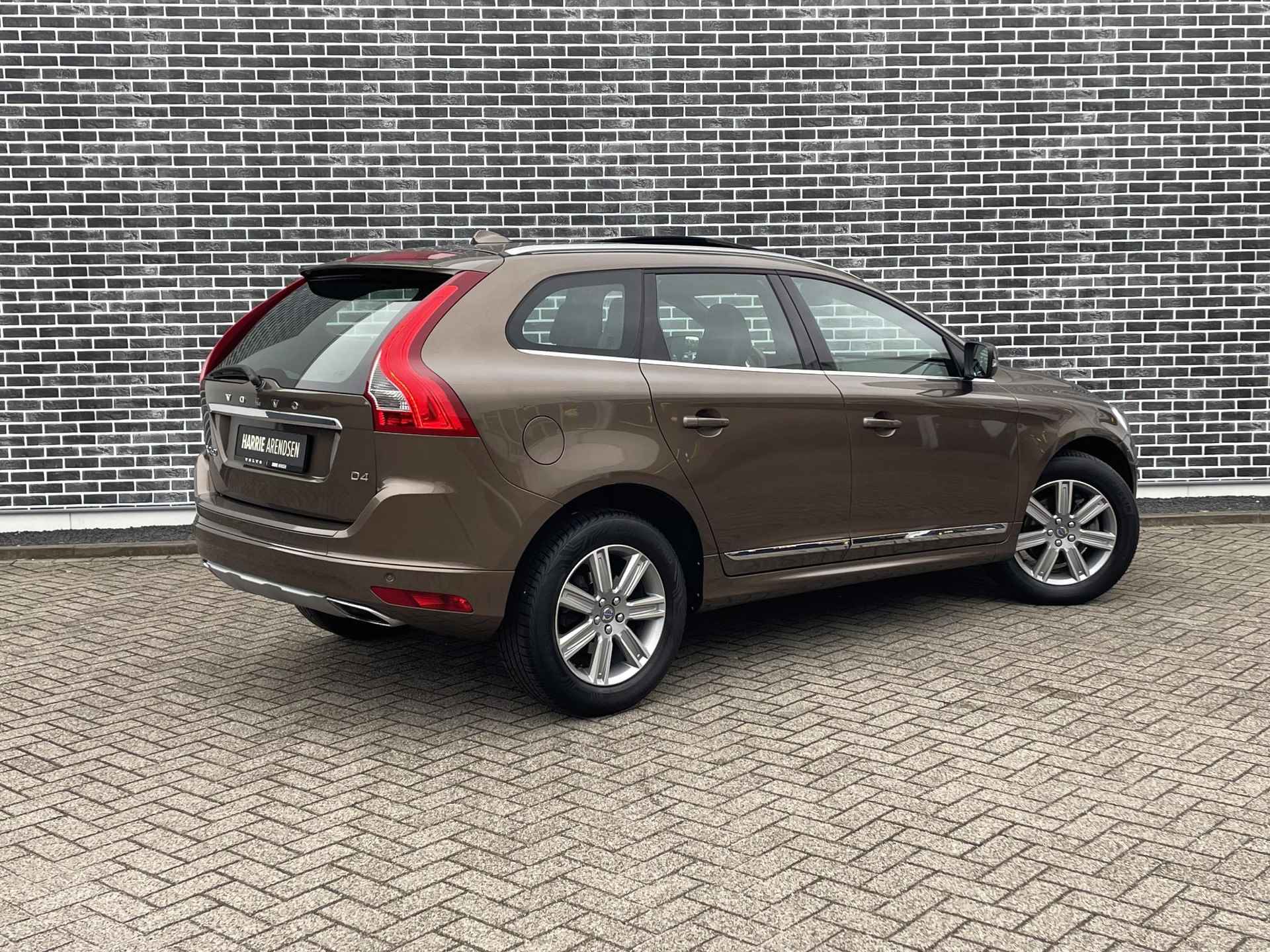 Volvo XC60 2.0 D4 FWD Polar+ | Adapative Cruise Control | Panoramadak | Achteruitrijcamera - 5/22