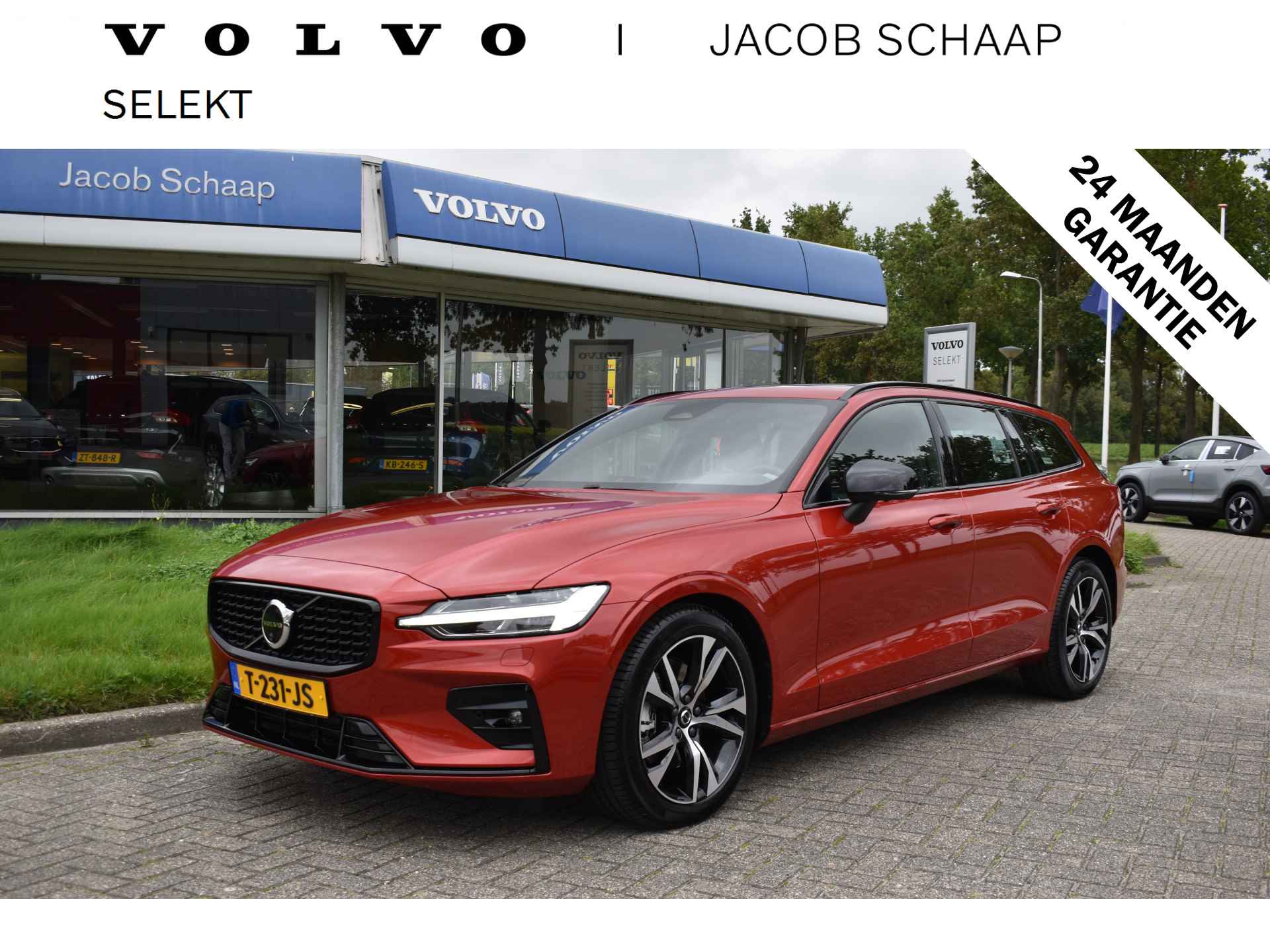 Volvo V60 B4 Mild Hybrid 211PK Automaat Plus Dark | Trekhaak | 360 Camera | ACC | H&K | Panoramadak | Google | Elektr. stoel | - 1/51