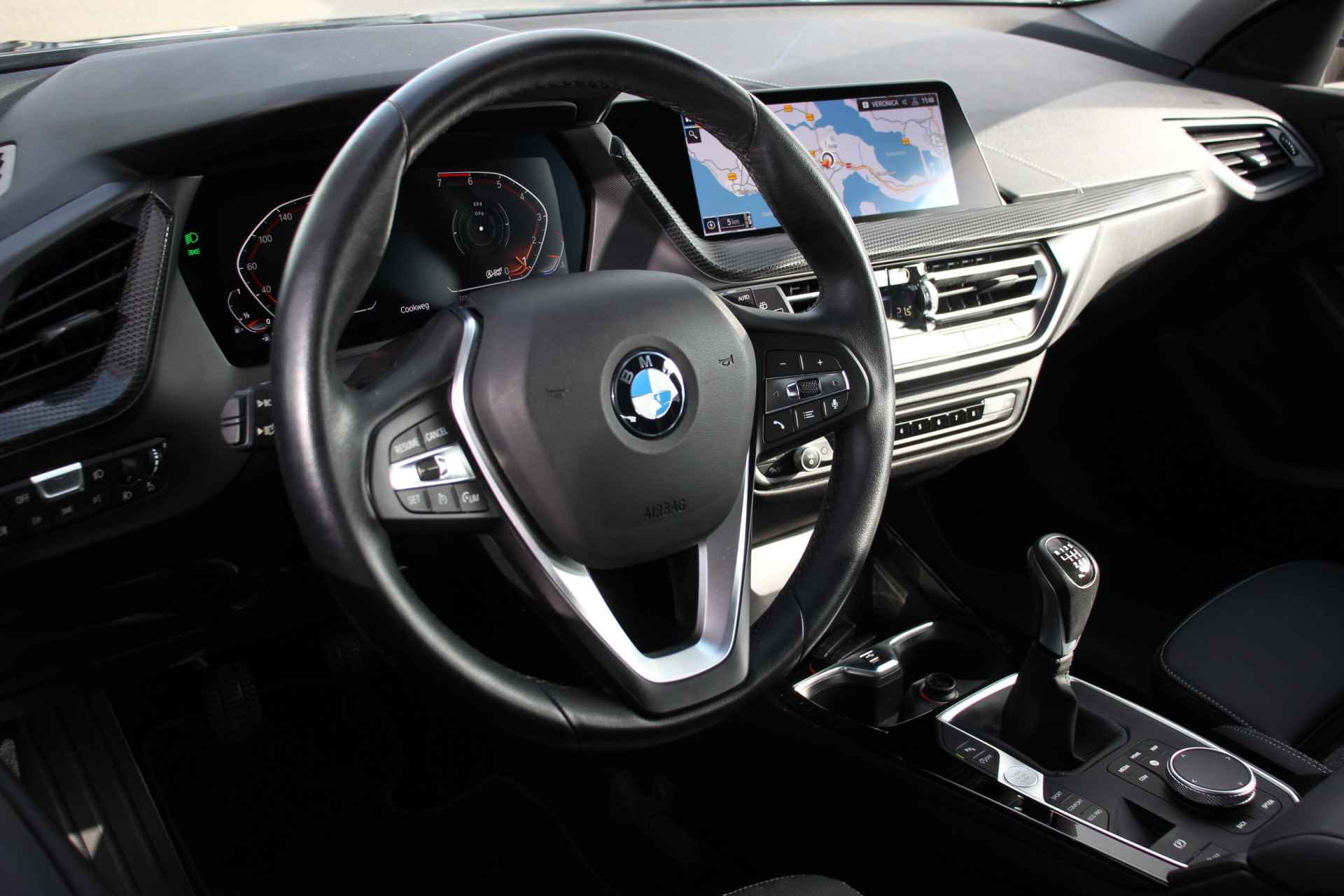 BMW 1-serie 118i Executive Edition | Digital Cockpit | Camera | LED | Navi | - 9/32