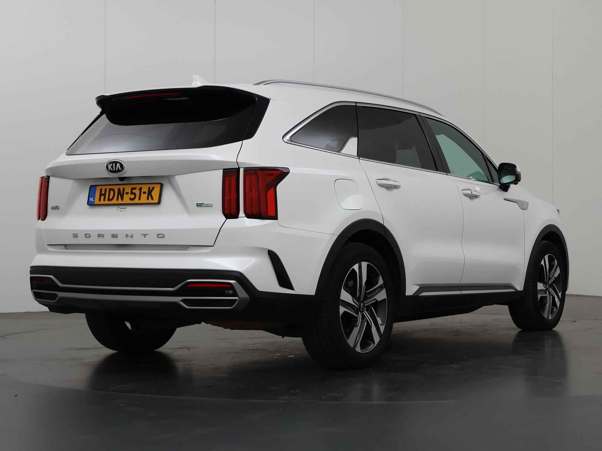 Kia Sorento 1.6 T-GDI Plug-in Hybrid 4WD ExecutiveLine 7p. | Trekhaak Afneembaar | Nappa lederen bekleding | Panoramadak | Bose | Stoelventilatie | 360° camera | Dodehoekcamera - 3/47