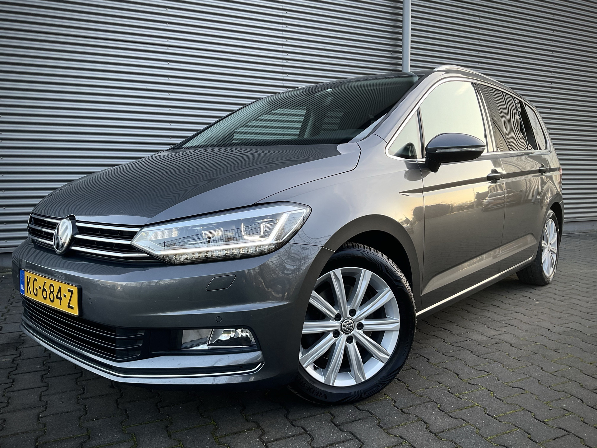 Volkswagen Touran 1.4 TSI Highline 7 Persoons