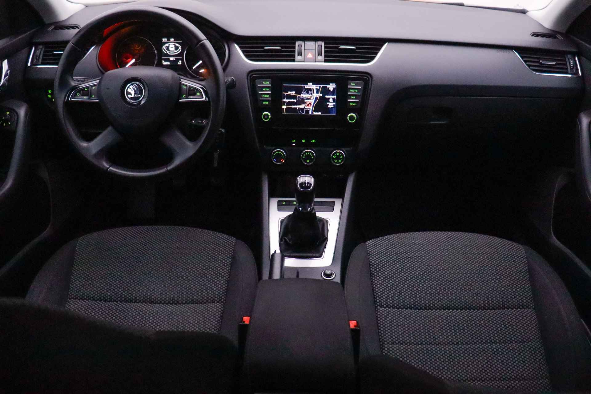 Škoda Octavia Combi 1.2TSI AMBITION NAVI/LMV/AIRCO/TREKHAAK/BLUETOOTH/PDC/CRUISE - 16/22