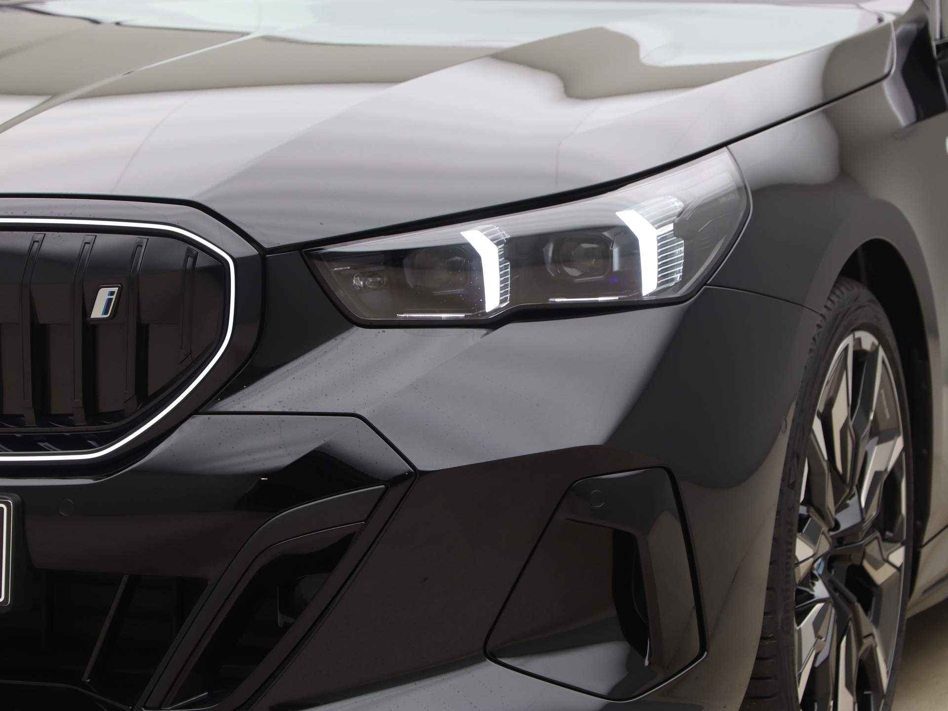 BMW i5 Touring xDrive40 84 kWh - 21/29