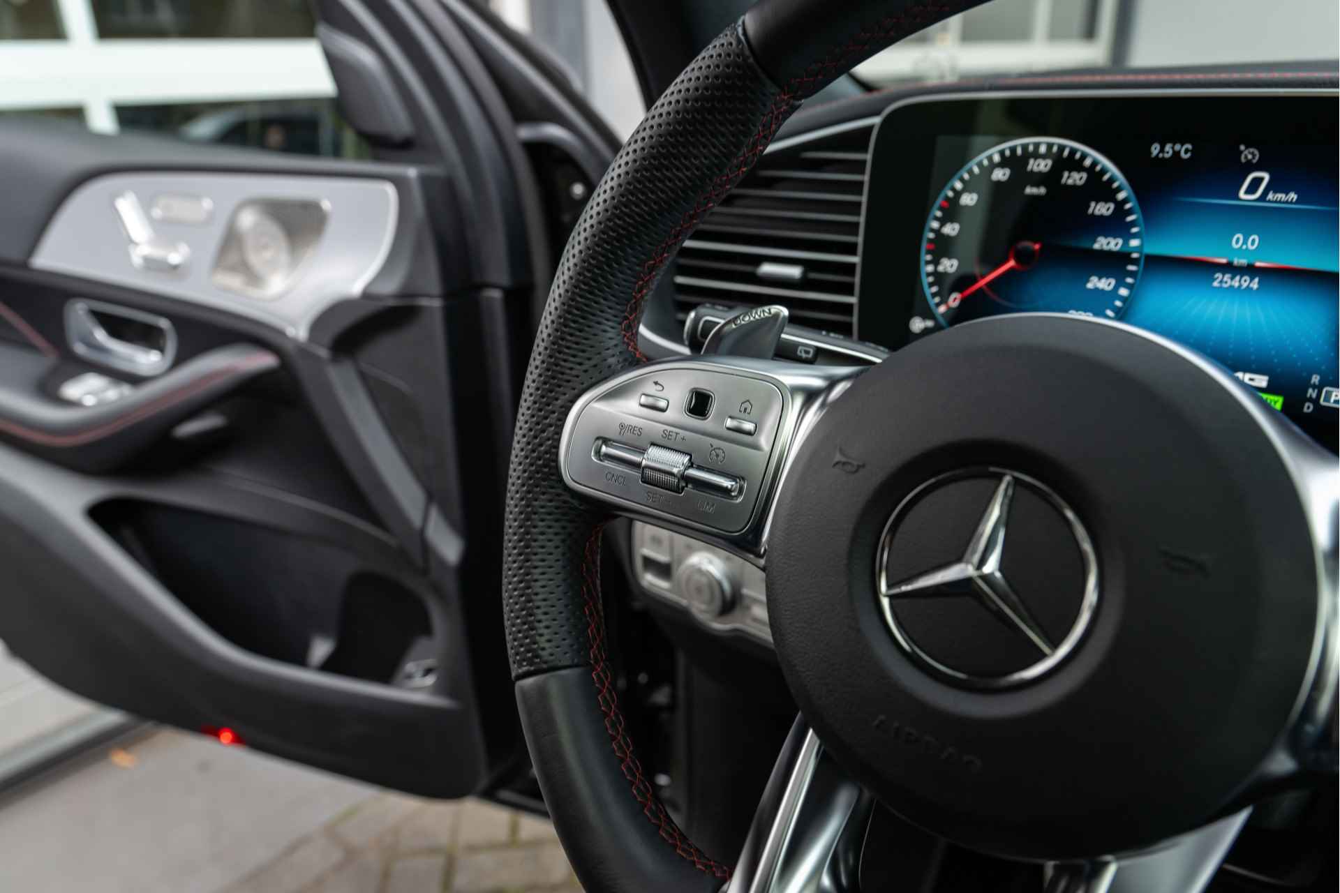 Mercedes-Benz GLE 53 AMG 4MATIC+ Premium - 27/38