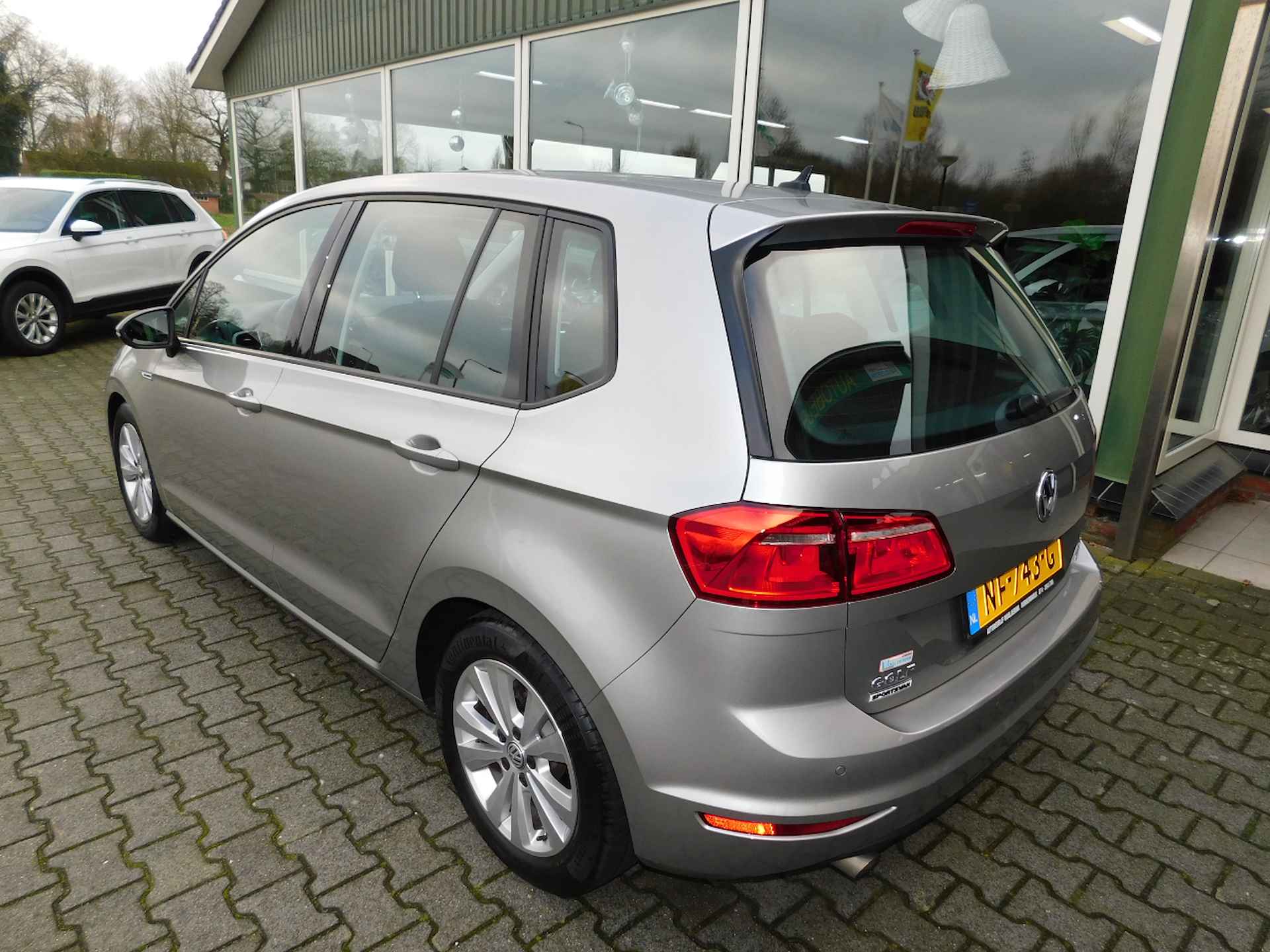 Volkswagen Golf Sportsvan 1.0TSI 116PK DSG COMF.LINE! All-in Prijs!! - 8/29