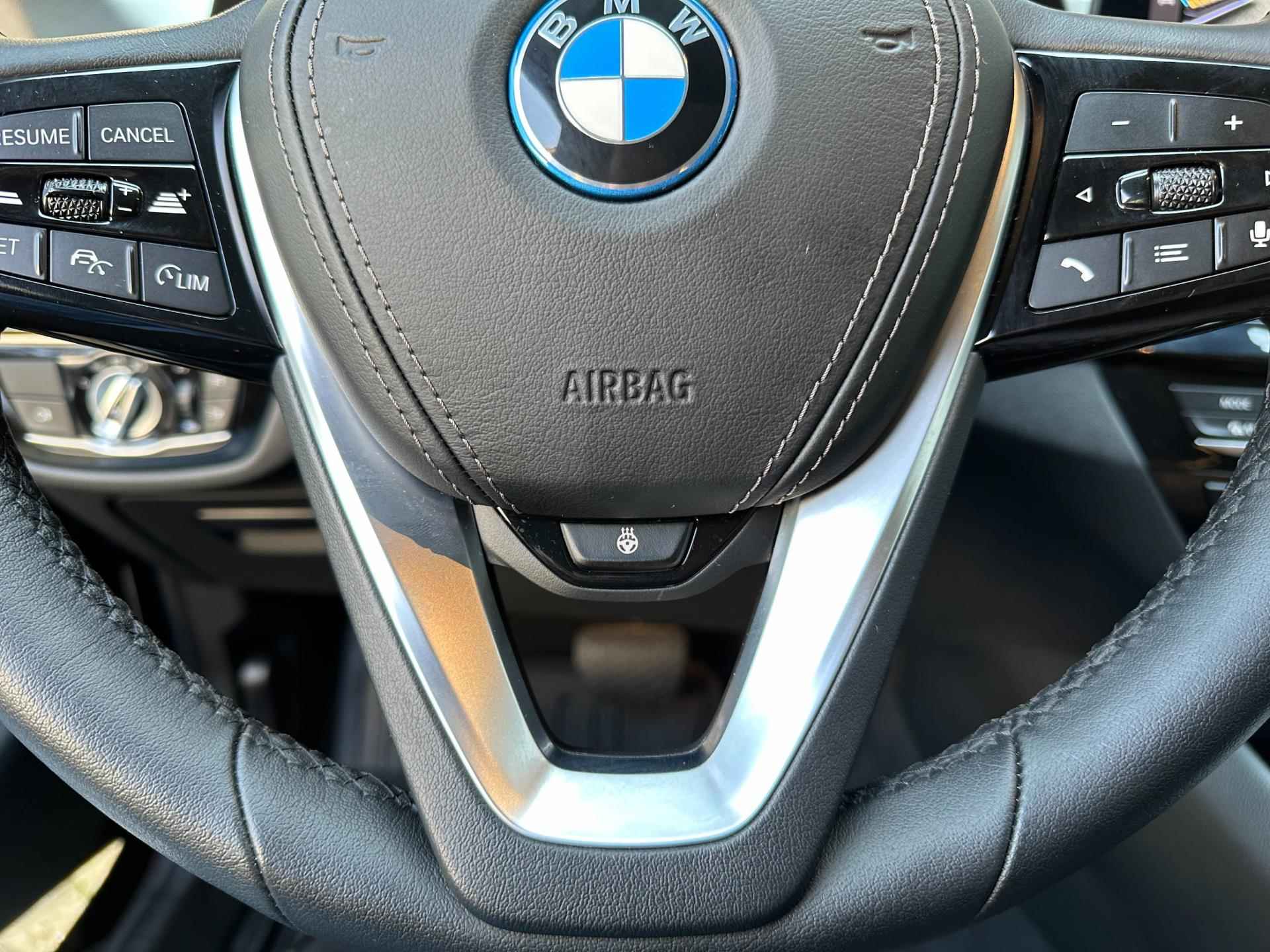 BMW 5-serie Touring 530e + Leder | Camera | Apple | LED | 20'' | ACC | 12 Maanden BOVAG - 22/31