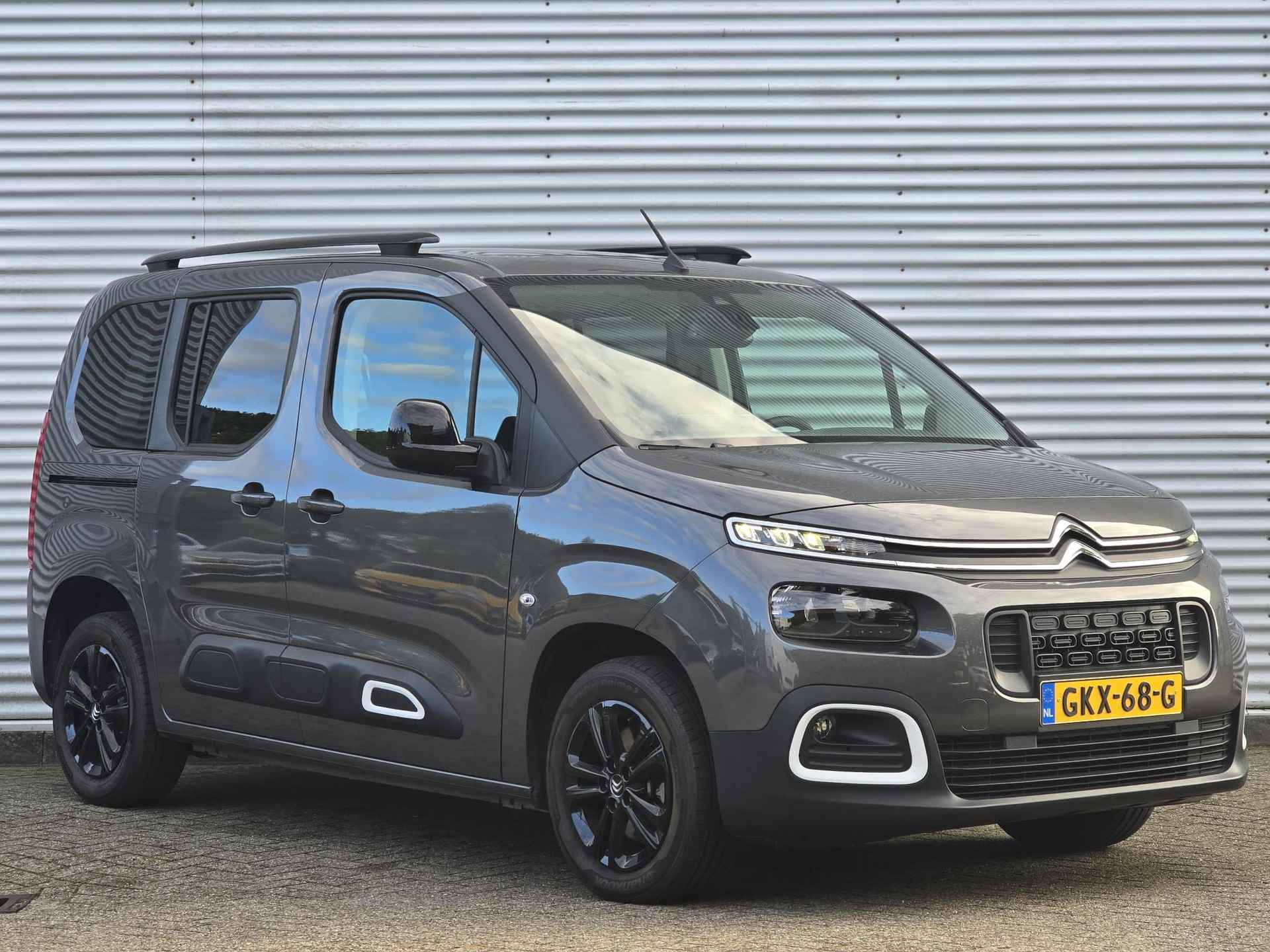 Citroën Berlingo MPV Shine 1.2 PureTech 130pk EAT8 AUTOMAAT | PANODAK | NAVI | CAMERA | MODUTOP | KEYLESS ENTRY | STOELVERW. | CLIMA | DAB+ | - 4/72