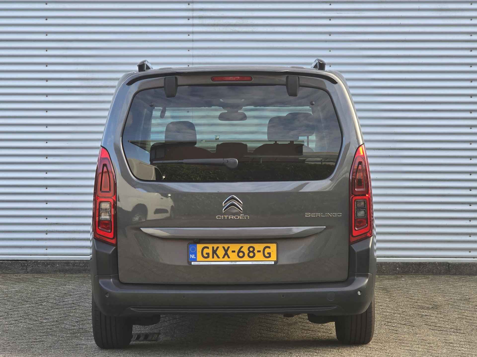 Citroën Berlingo MPV Shine 1.2 PureTech 130pk EAT8 AUTOMAAT | PANODAK | NAVI | CAMERA | MODUTOP | KEYLESS ENTRY | STOELVERW. | CLIMA | DAB+ | - 8/72