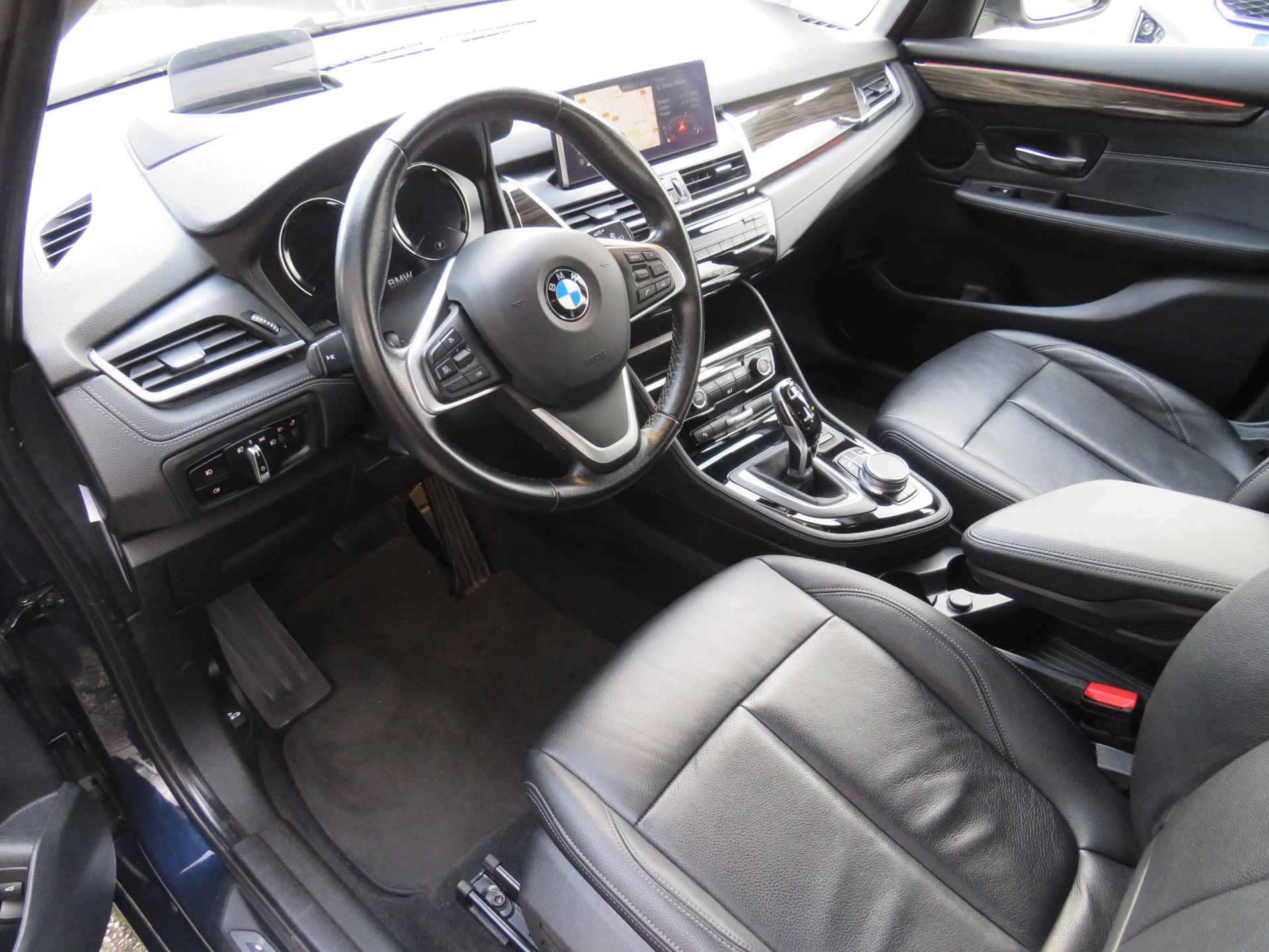 BMW 2 Serie Active Tourer 218i Automaat Exec Ed. leder/navi/18"LM /trekhaak/camera/pdc - 25/37