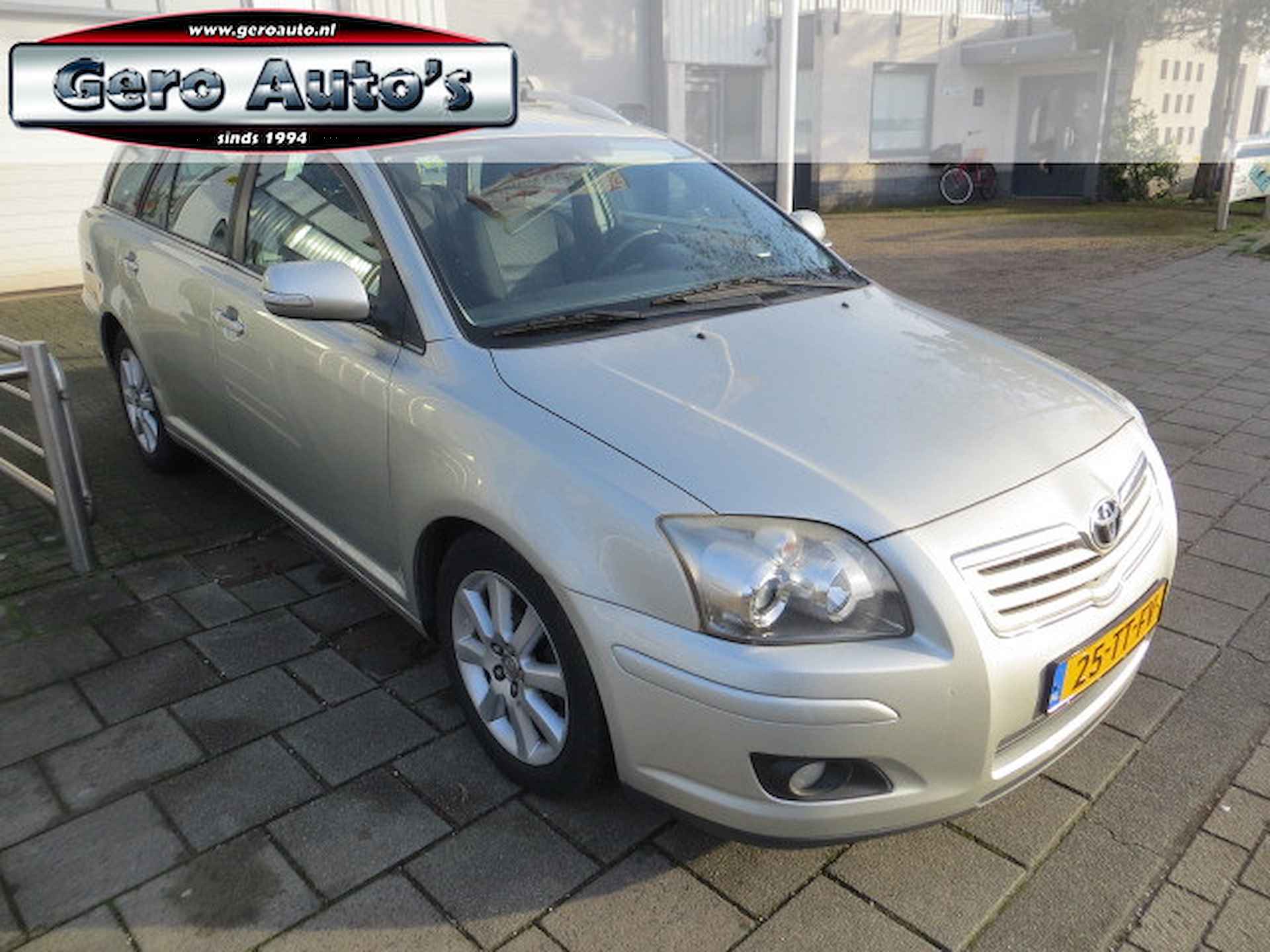 Toyota Avensis wagon 1.8 VVTi Luna station automaat nl-auto airco ecc lmv etc - 12/16