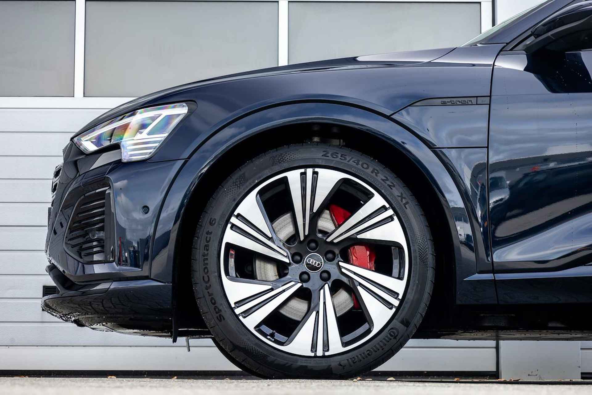 Audi Q8 e-tron 55 quattro 408pk S Edition Competition 115 kWh | Exclusive lak | Trekhaak - 13/55
