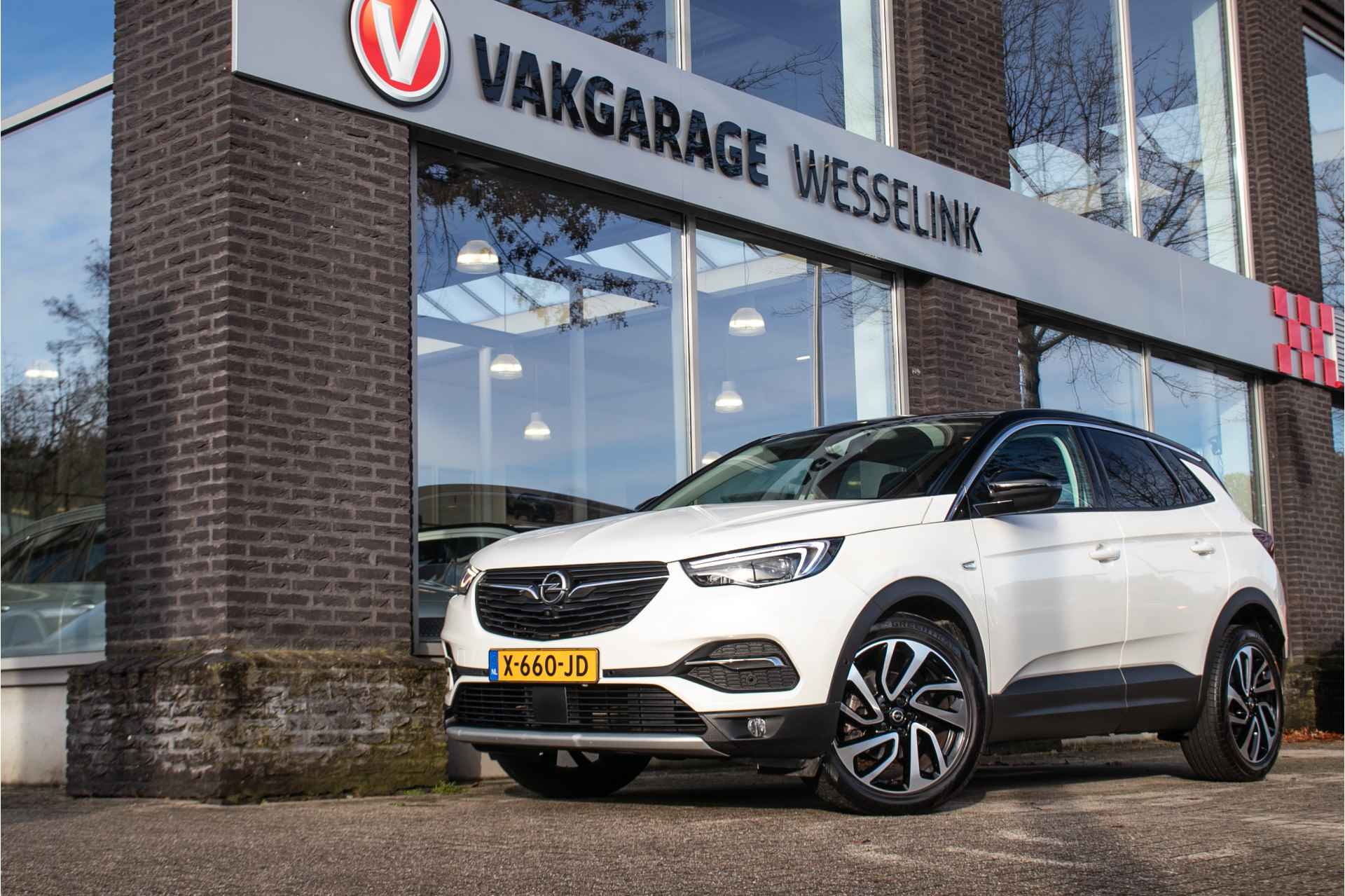 Opel Grandland X 1.6 Turbo Ultimate Automaat - All-in rijklrprs | DAB | Apple cp/Android a. - 13/45