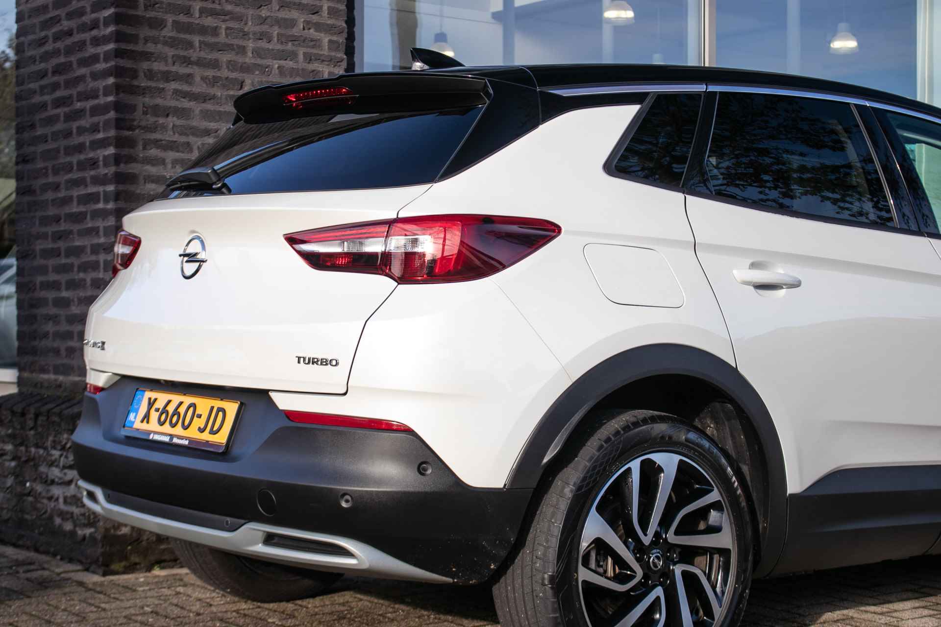 Opel Grandland X 1.6 Turbo Ultimate Automaat - All-in rijklrprs | DAB | Apple cp/Android a. - 26/45