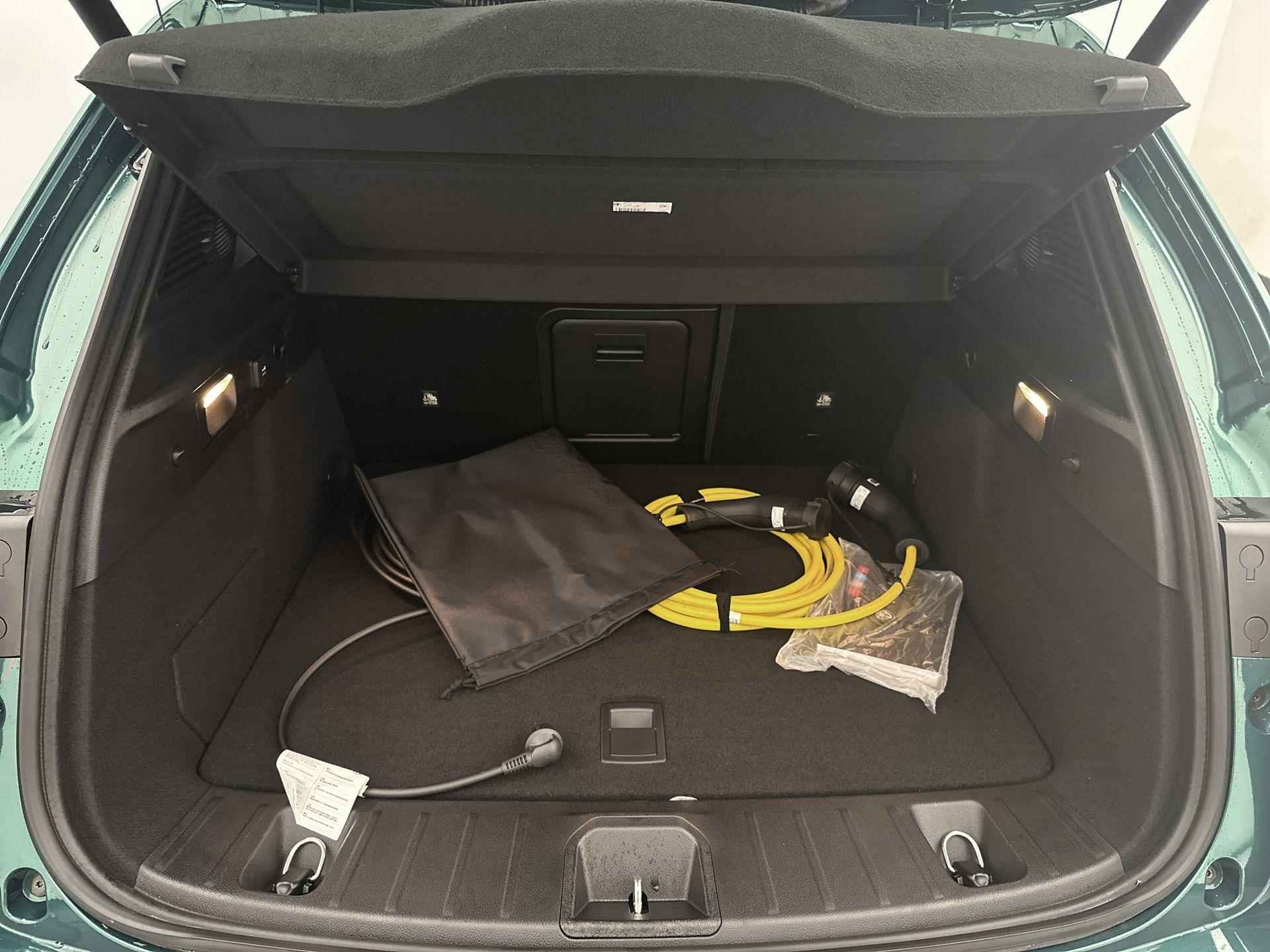 Alfa Romeo Tonale SUV Veloce 280 pk Automaat | Navigatie | Elektrisch Glazen Panoramadak | Rondomzicht Camera | Lederen Bekleding | Voorstoelen Verwarmd | Matrix LED Koplampen | Keyless Entry/Start | Dodehoek Detectie | 20" Lichtmetalen Velgen | Apple Carplay/Android Auto | - 15/36