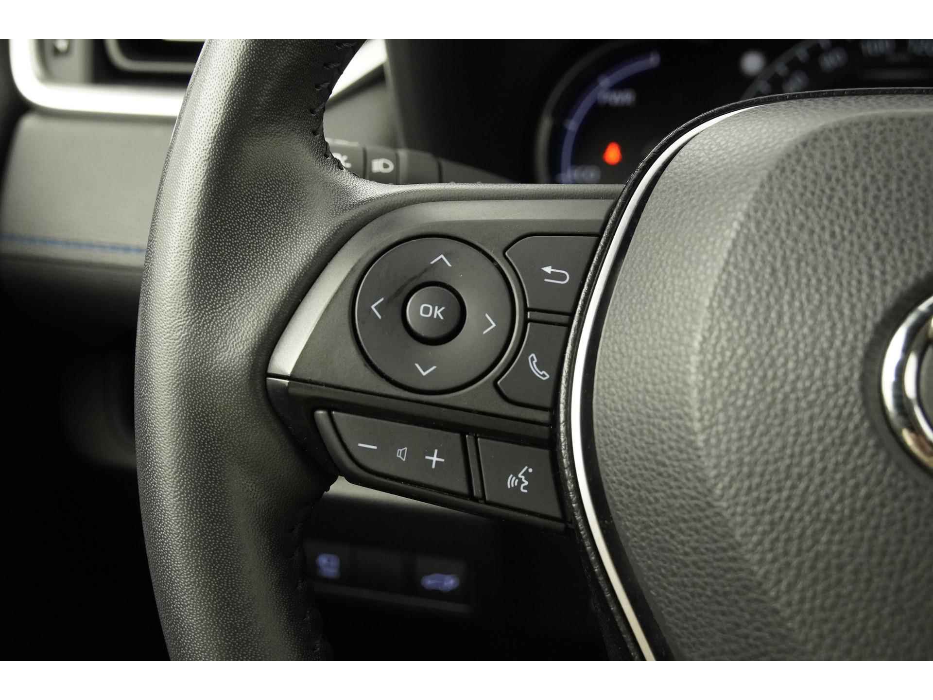 Toyota RAV4 2.5 Hybrid AWD Bi-Tone | Navigatie | JBL Sound | Zondag Open! - 7/33