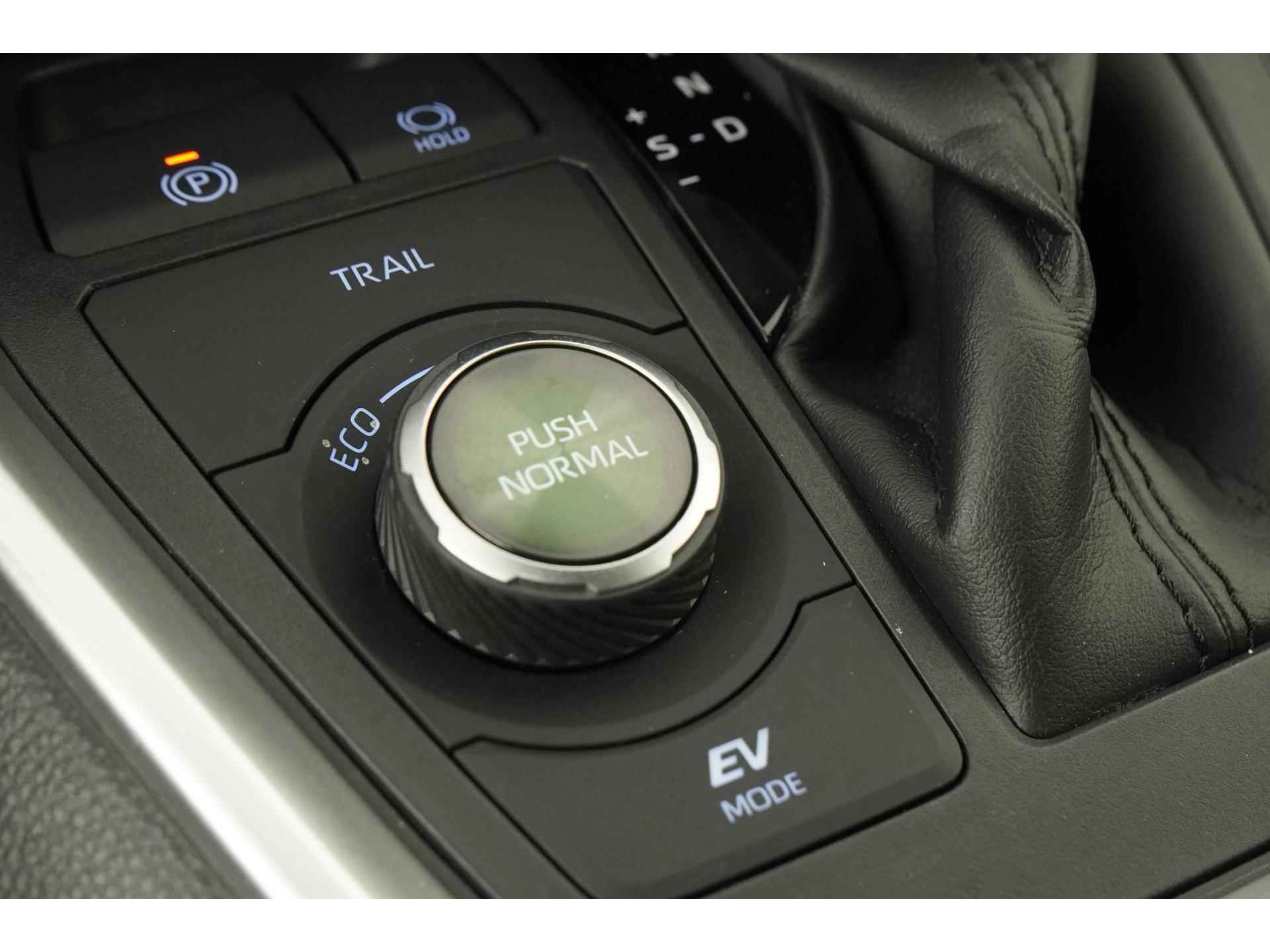 Toyota RAV4 2.5 Hybrid AWD Bi-Tone | Navigatie | JBL Sound | Zondag Open! - 12/33
