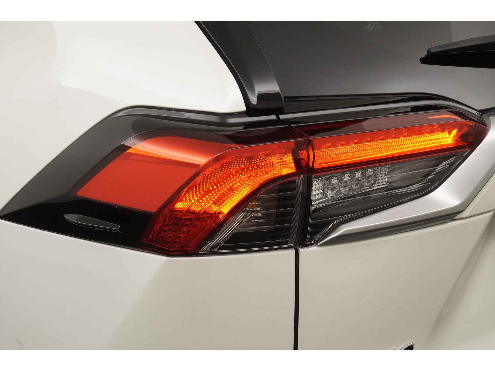 Toyota RAV4 2.5 Hybrid AWD Bi-Tone | Navigatie | JBL Sound | Zondag Open! - 21/33