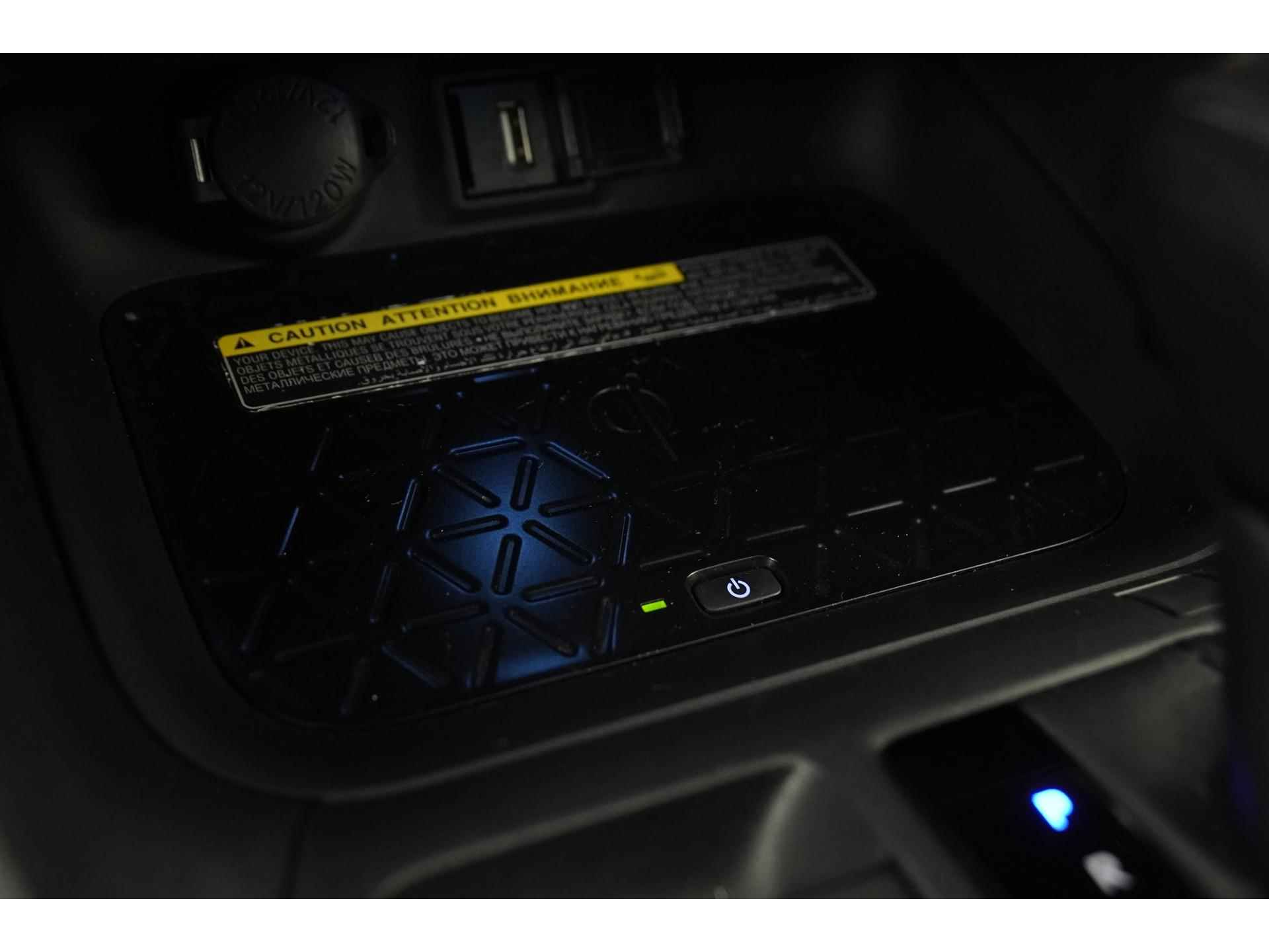 Toyota RAV4 2.5 Hybrid AWD Bi-Tone | Navigatie | JBL Sound | Zondag Open! - 27/33