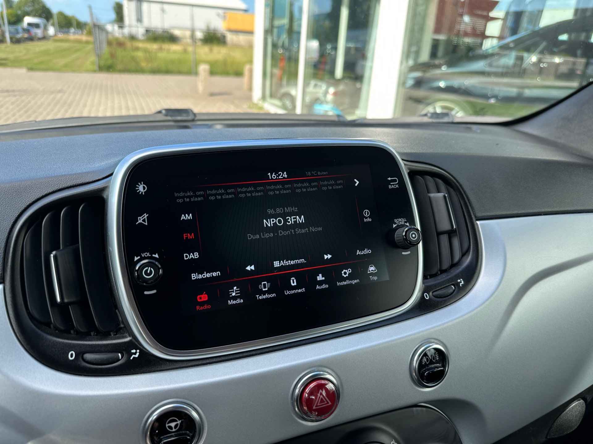 Fiat 500 1.0 Hybrid Sport 1 jaar Bovag garantie - 29/31