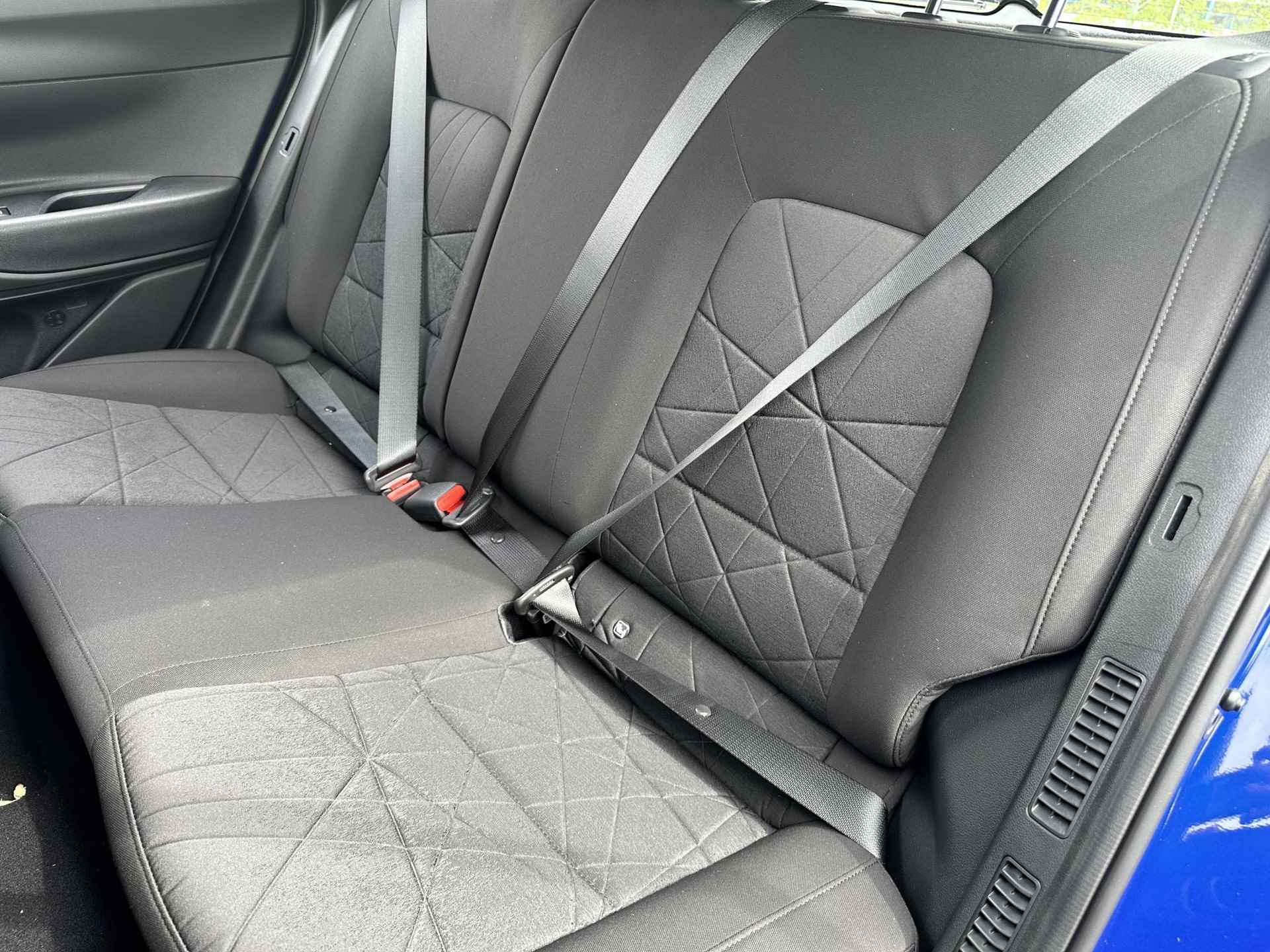 Hyundai Bayon 1.0 T-GDI Comfort Smart / € 2.500,- Registratie korting + GRATIS All Seasonbanden + € 1.200,- Prijsvoordeel / Cruise Control / Navigatie / Achteruitrijcamera / Apple carplay & Android auto / Airco / - 7/30