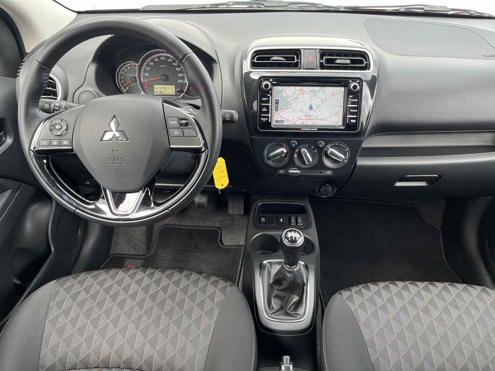 Mitsubishi Space Star 1.2 Nova / Navigatie / 15" lichtmetalen wielen / All Season banden / Airconditioning / Stoelverwarming - 2/45