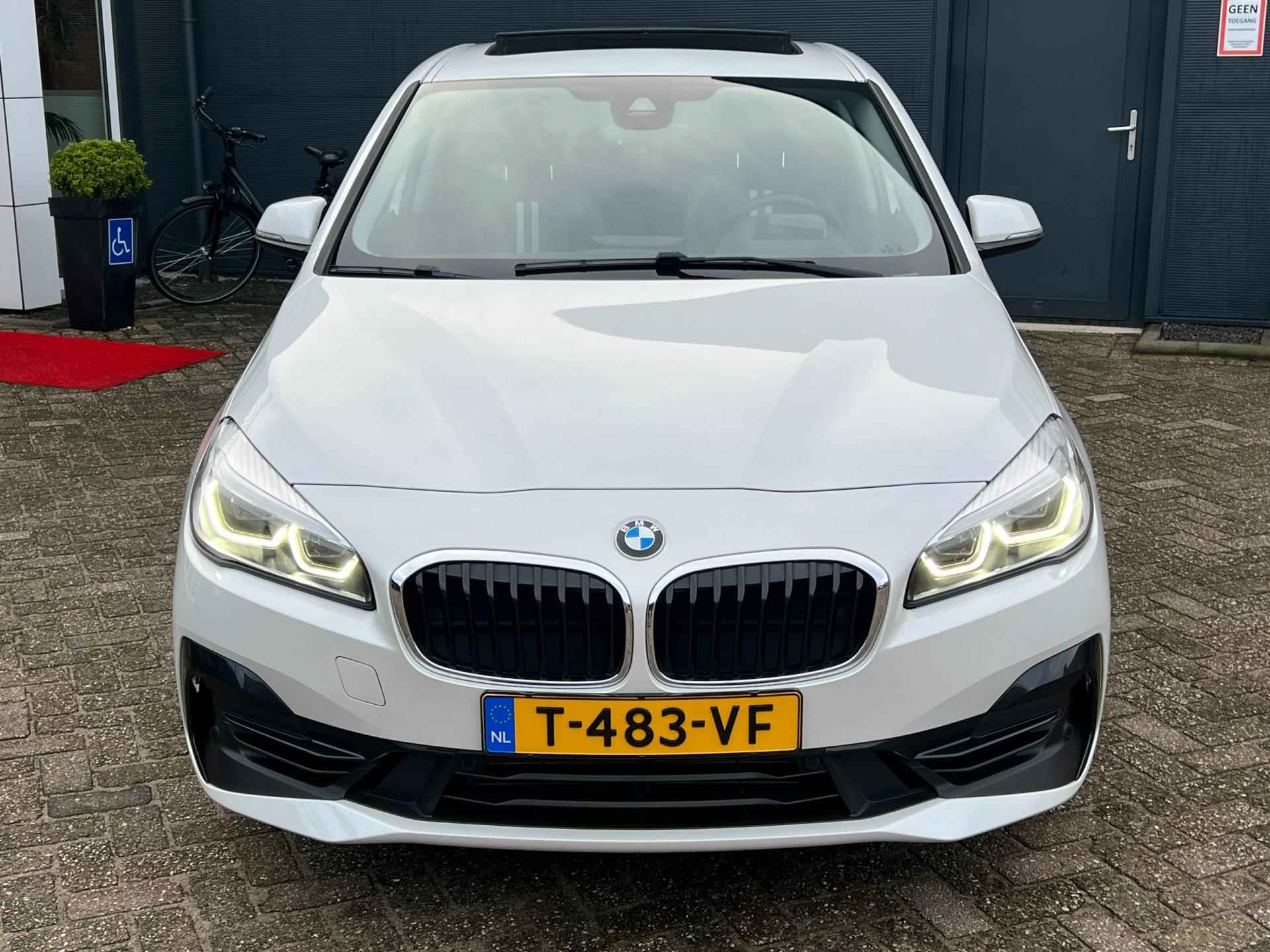 BMW 2-serie Active Tourer 225xe iPerformance High Executive AUT | Schuif- Kanteldak | Camera | - 3/31