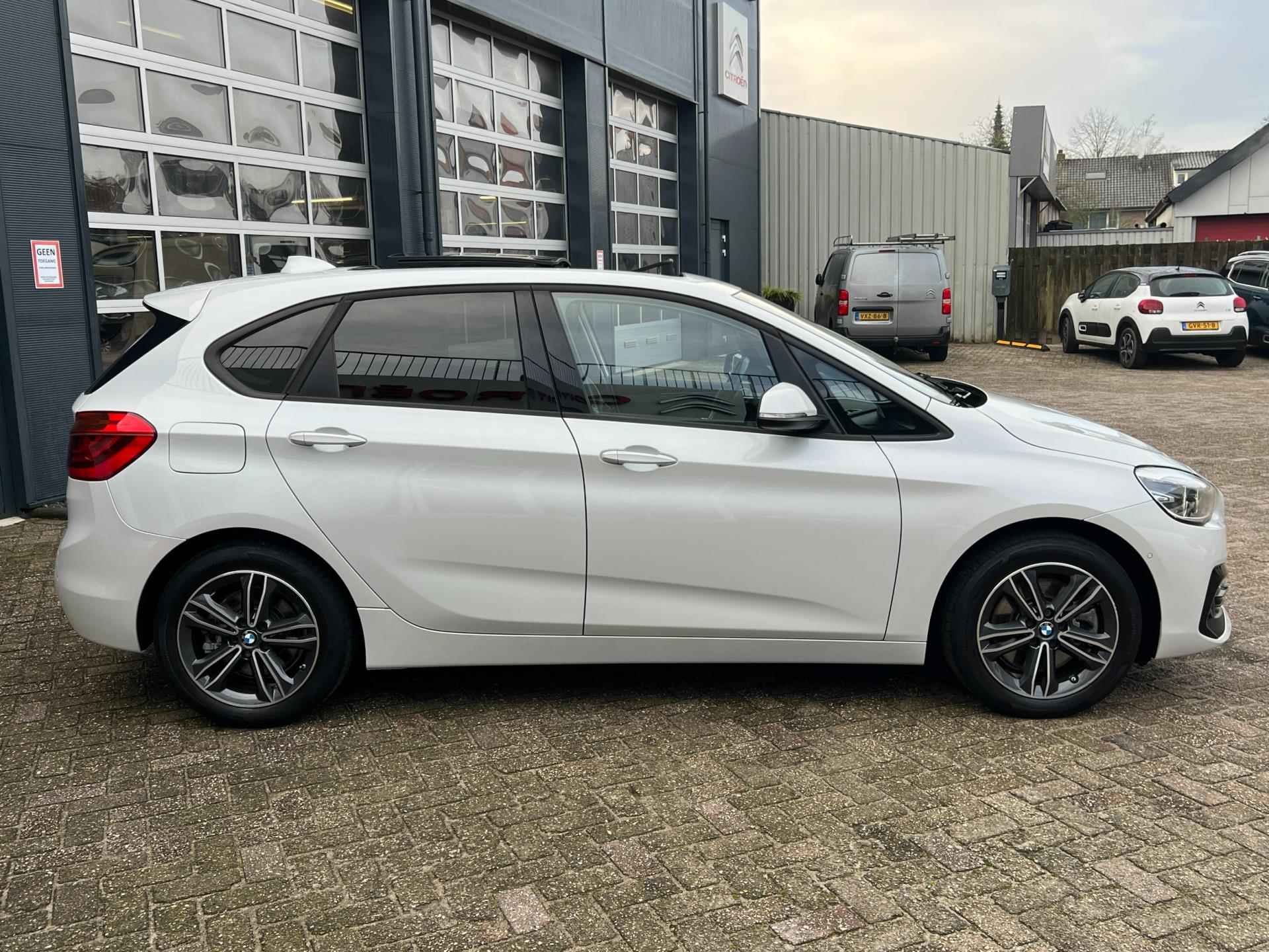 BMW 2-serie Active Tourer 225xe iPerformance High Executive AUT | Schuif- Kanteldak | Camera | - 30/31