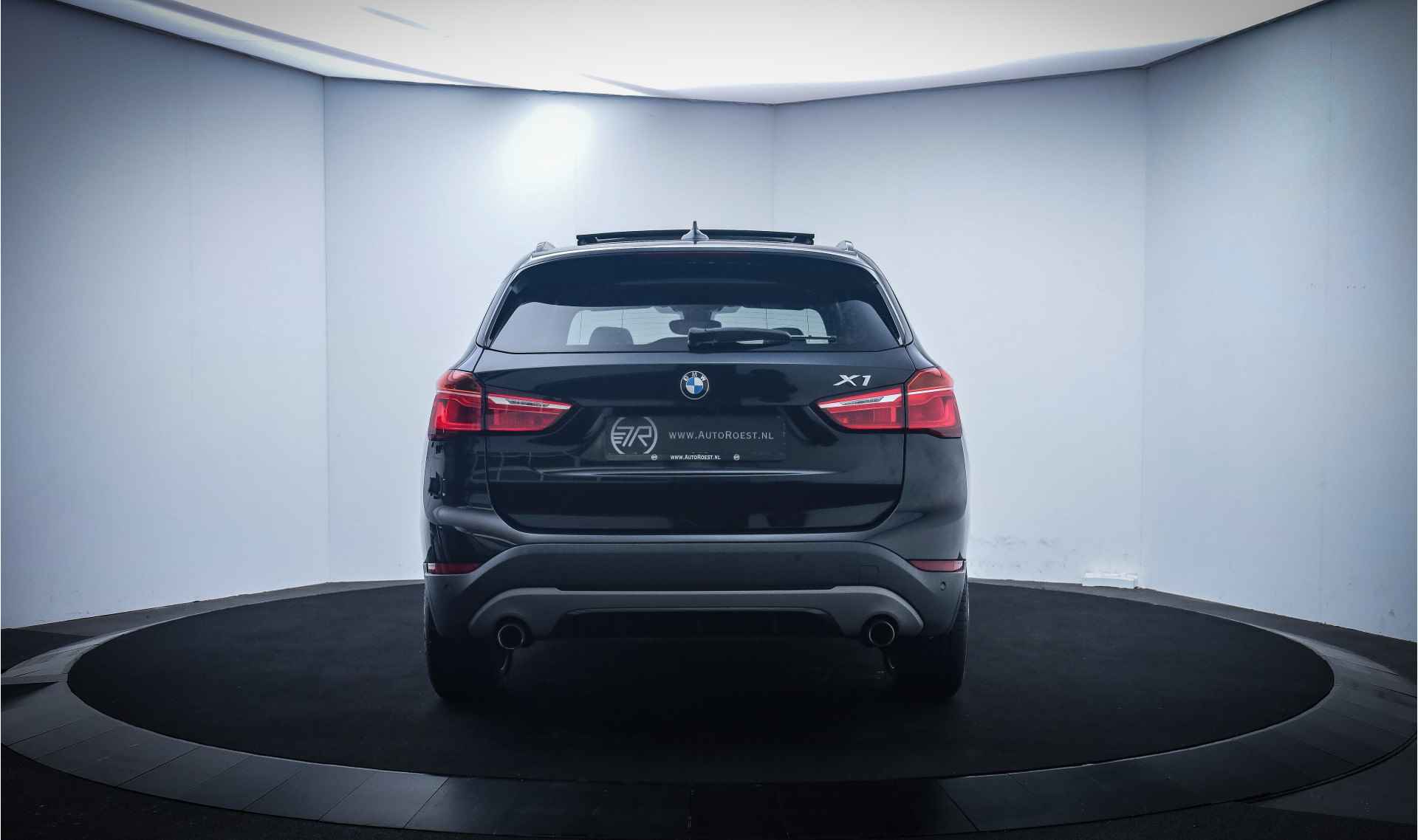 BMW X1 20iA X.Dr SPORT-LINE VOL! PANO/HARMANKARDON/LEER/SPORTST./MEMORY/KEYLESS/STOEL+STUURVERW. - 6/33