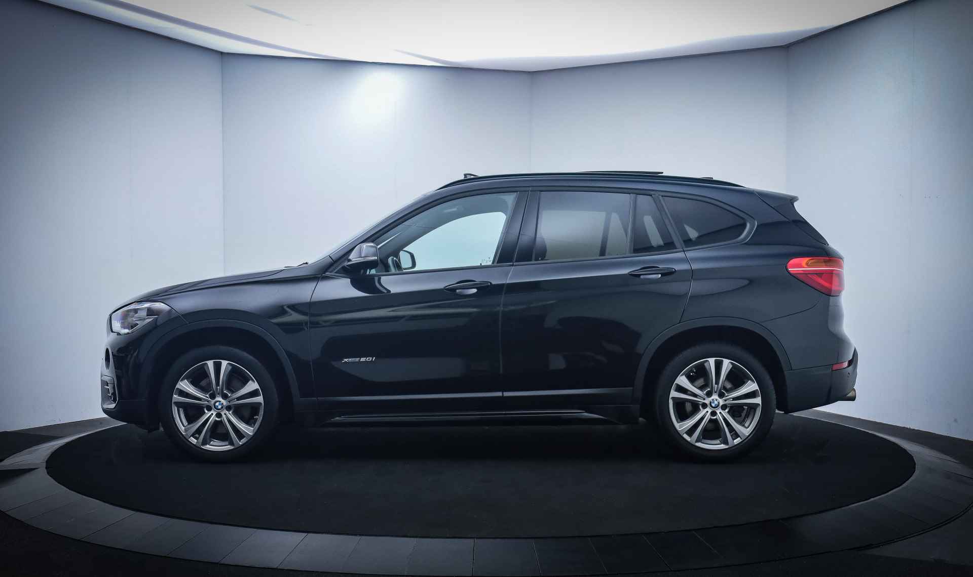 BMW X1 20iA X.Dr SPORT-LINE VOL! PANO/HARMANKARDON/LEER/SPORTST./MEMORY/KEYLESS/STOEL+STUURVERW. - 13/33