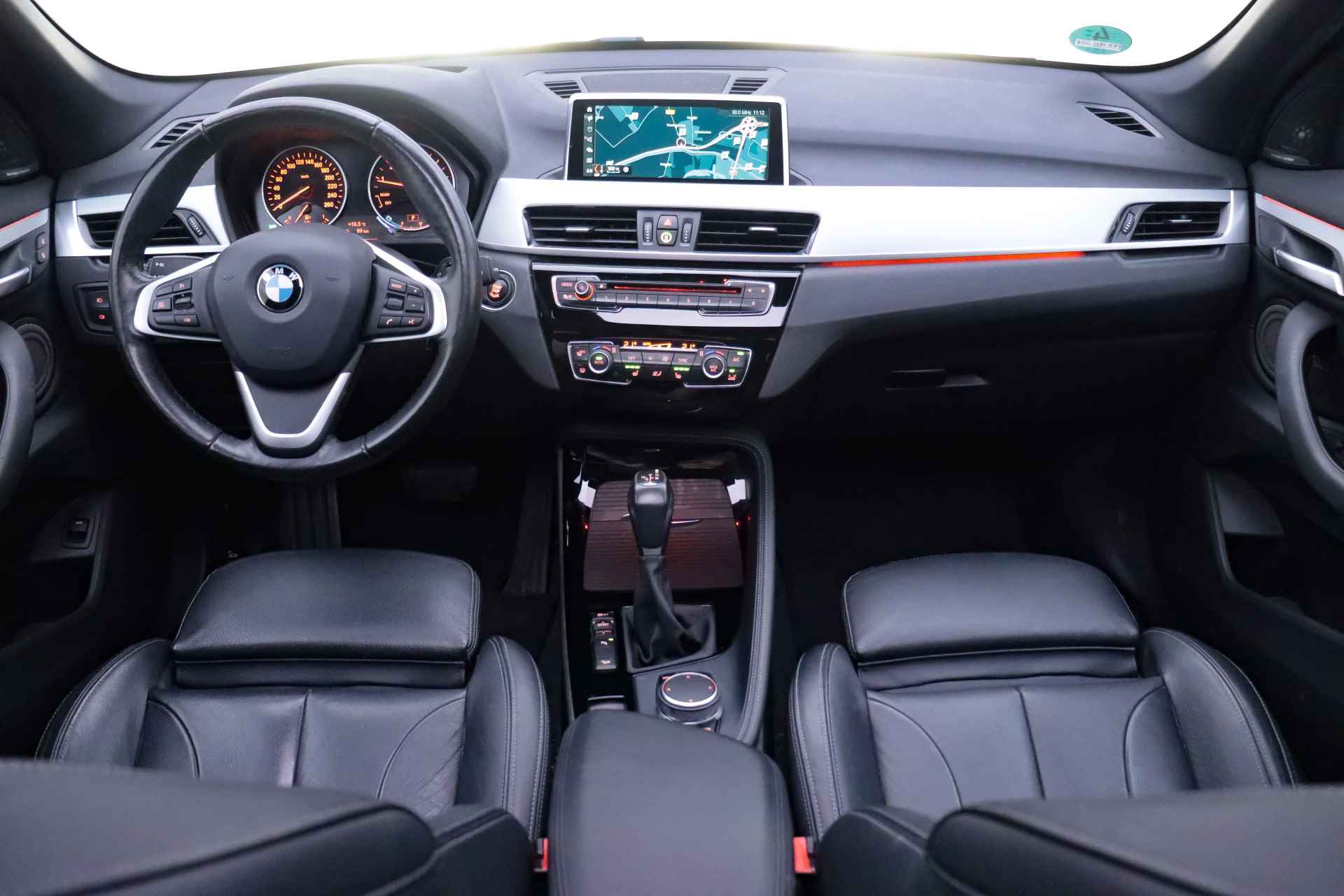 BMW X1 20iA X.Dr SPORT-LINE VOL! PANO/HARMANKARDON/LEER/SPORTST./MEMORY/KEYLESS/STOEL+STUURVERW. - 19/33