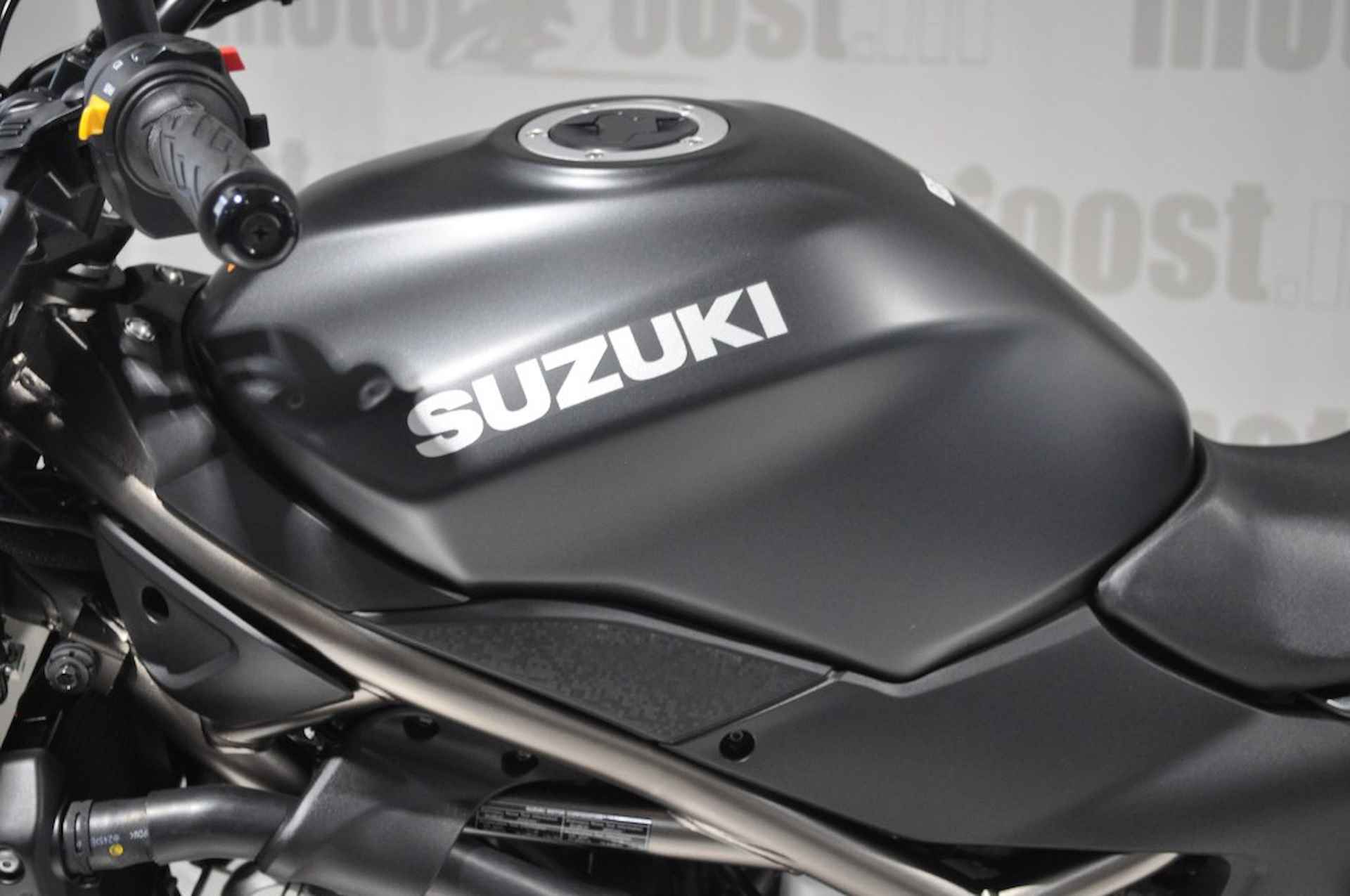 SUZUKI Sv 650   Abs A OF A2 RIJBEWIJS LEVERBAAR - 9/20