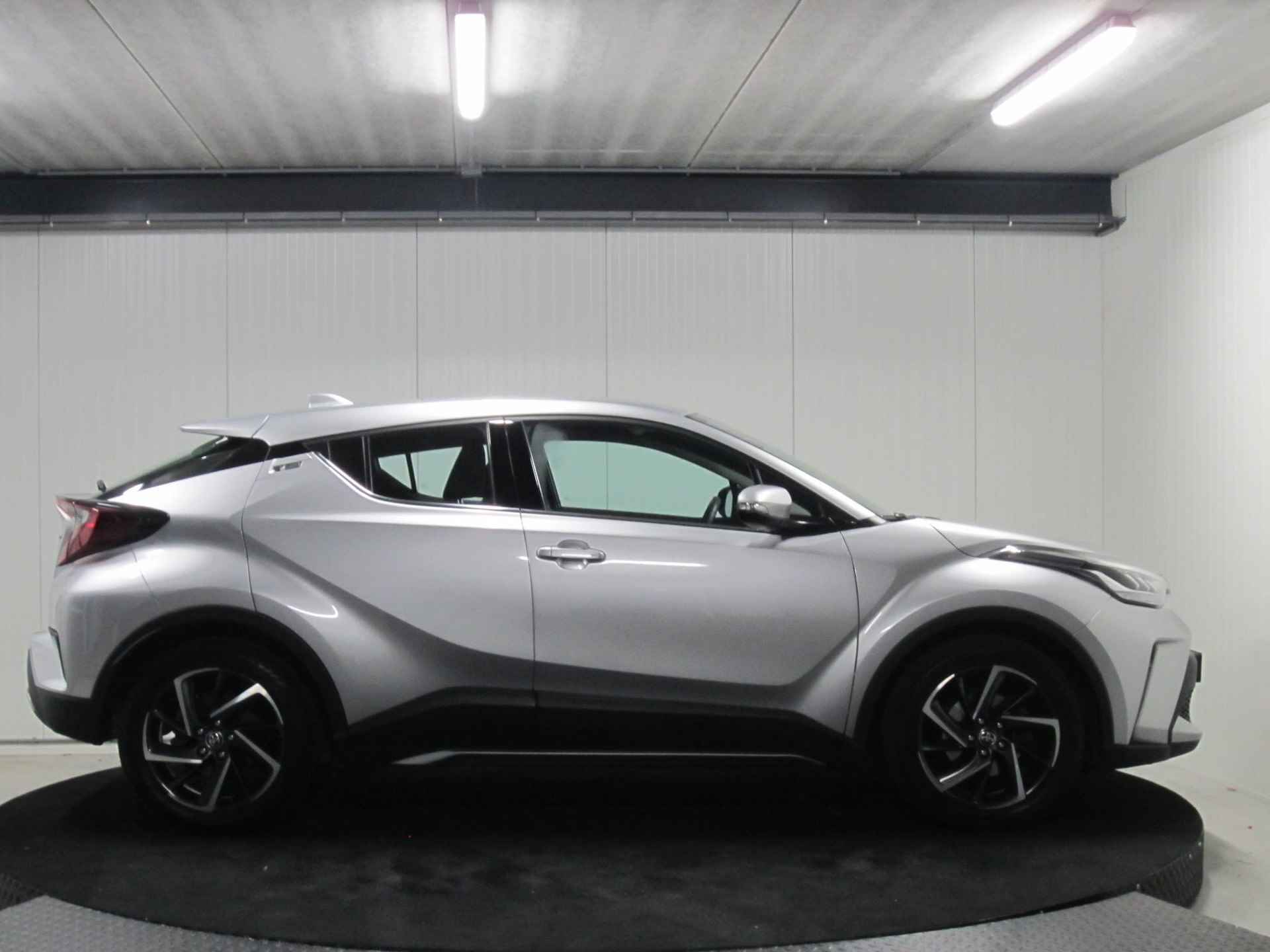 Toyota C-HR 2.0 Hybrid Dynamic NL Navi Clima Cruise PDC - 7/27