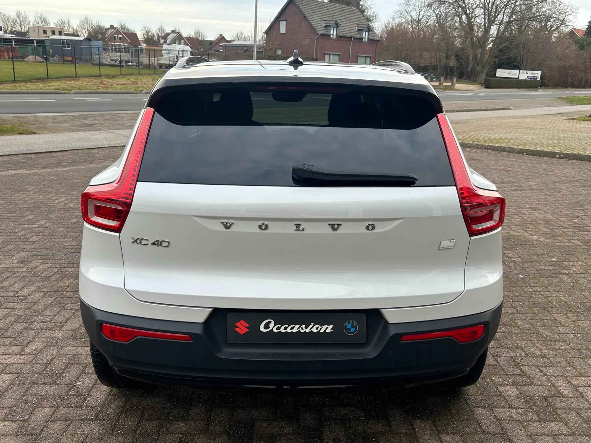 Volvo XC40 1.5 T4 Recharge R-Design Expression - Navi - Camera - 20 inch. - PDC - 3/24