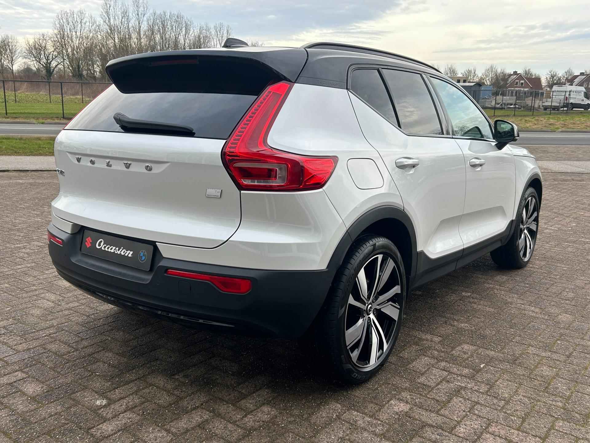 Volvo XC40 1.5 T4 Recharge R-Design Expression - Navi - Camera - 20 inch. - PDC - 13/24