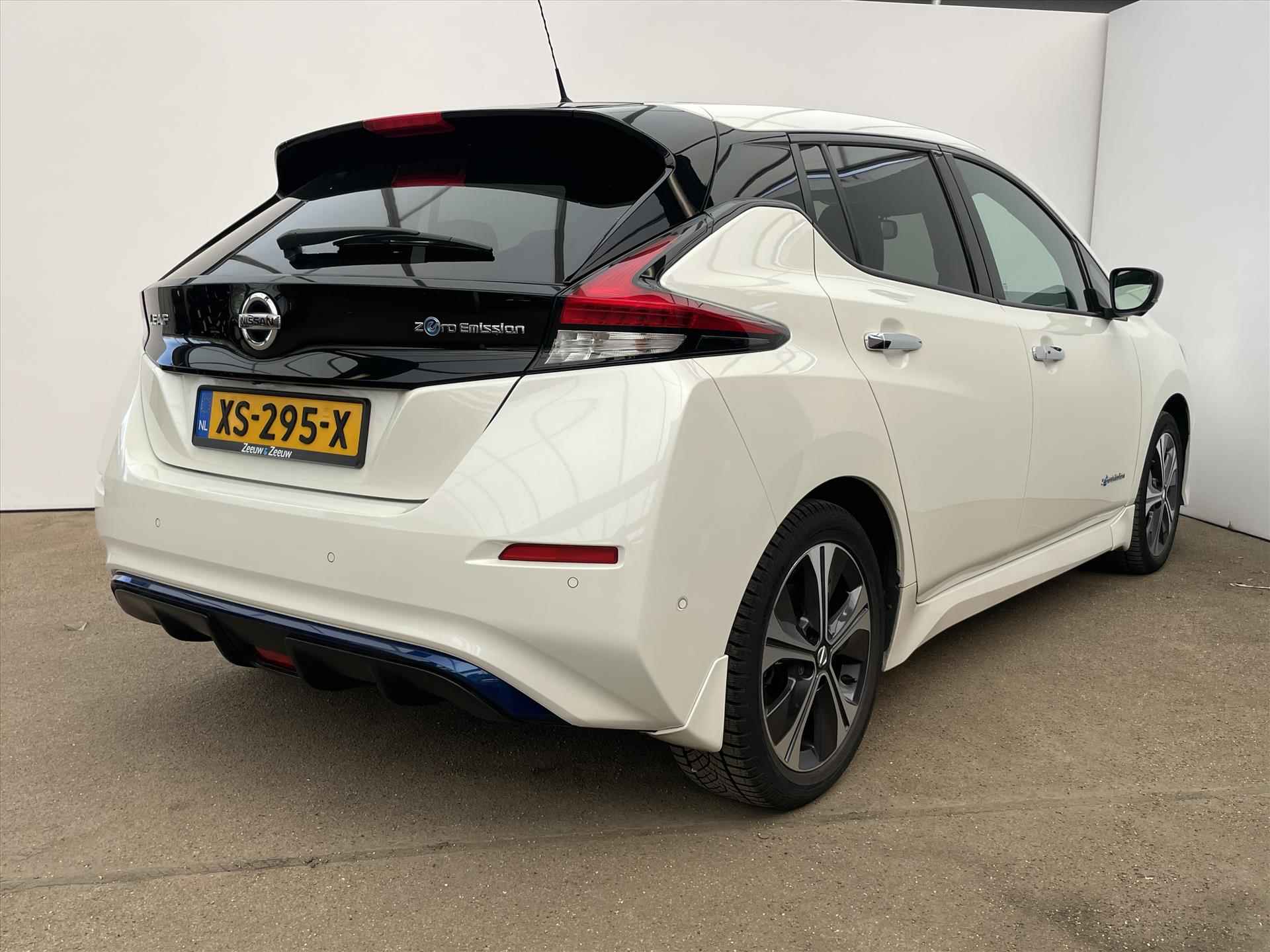 Nissan Leaf Electric 40kWh Tekna / Navi / PDC - 3/17