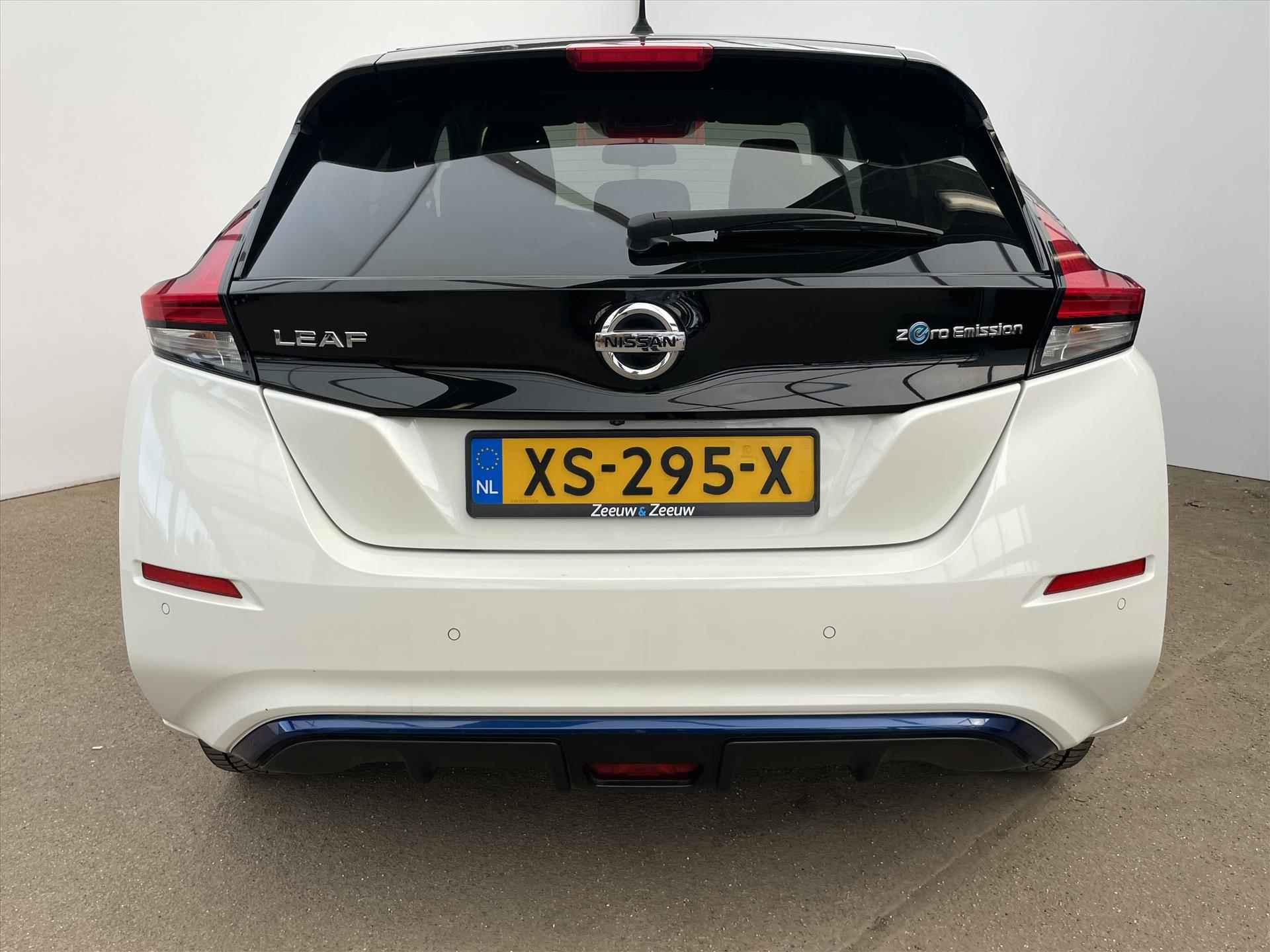 Nissan Leaf Electric 40kWh Tekna / Navi / PDC - 4/17