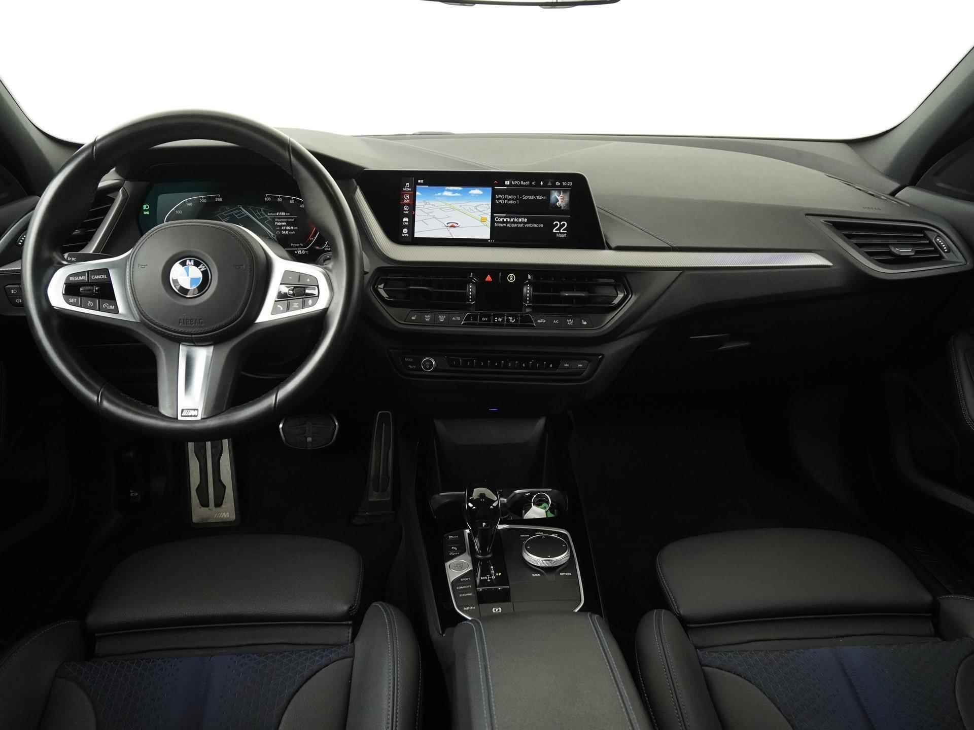 BMW 1-serie 118i M Sport | LED | Live cockpit pro | Carplay | Winter pakket |  Zondag Open! - 5/42