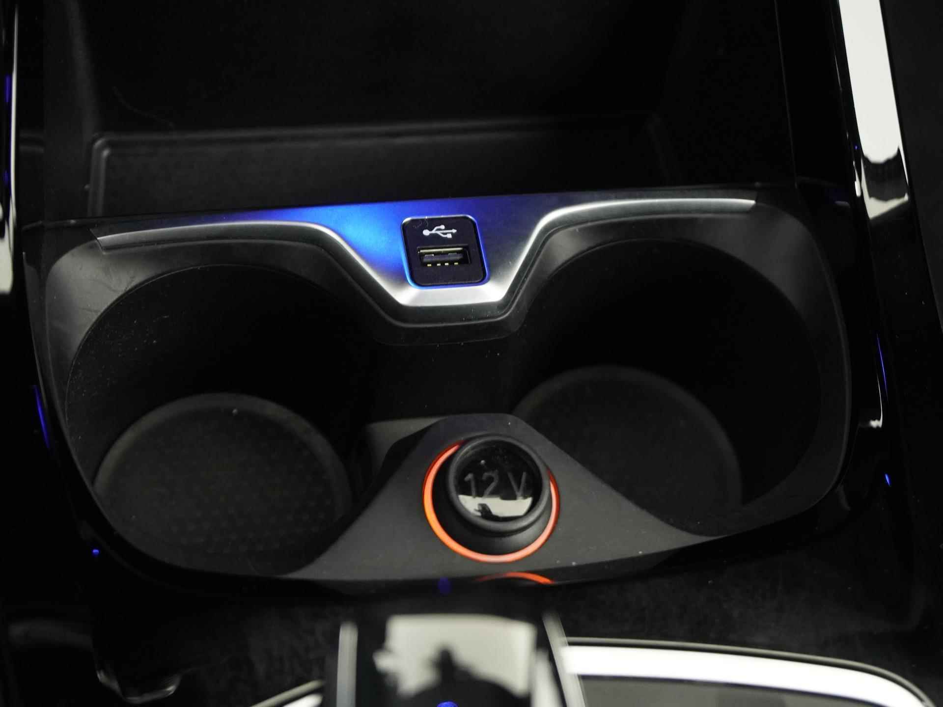 BMW 1-serie 118i M Sport | LED | Live cockpit pro | Carplay | Winter pakket |  Zondag Open! - 38/42