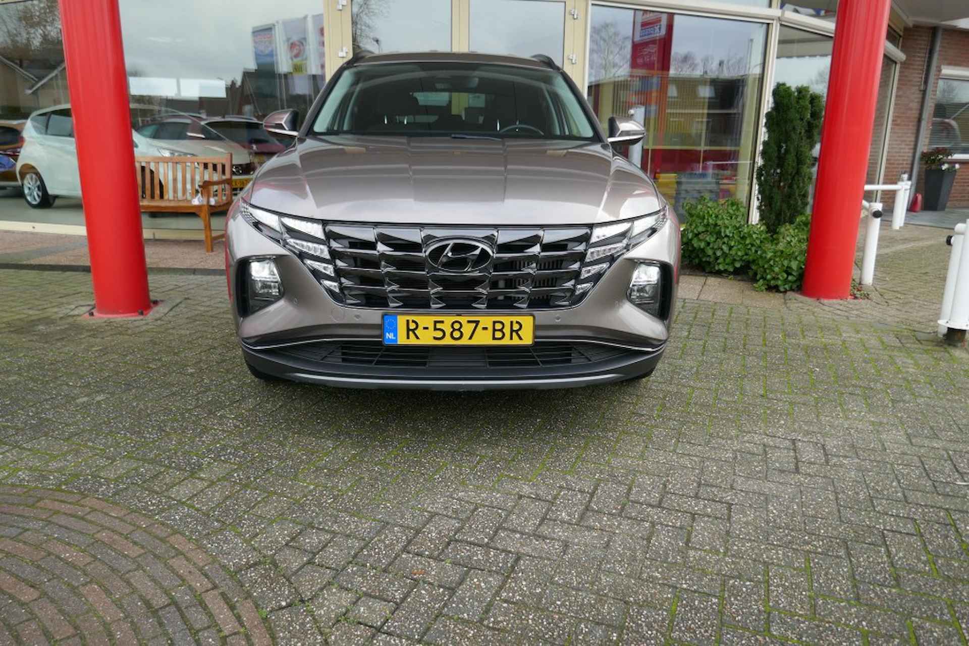 HYUNDAI Tucson 1.6 T-GDI HEV COMFORT SMART   TREKHAAK  150 PK  MILDHYBRID - 31/44