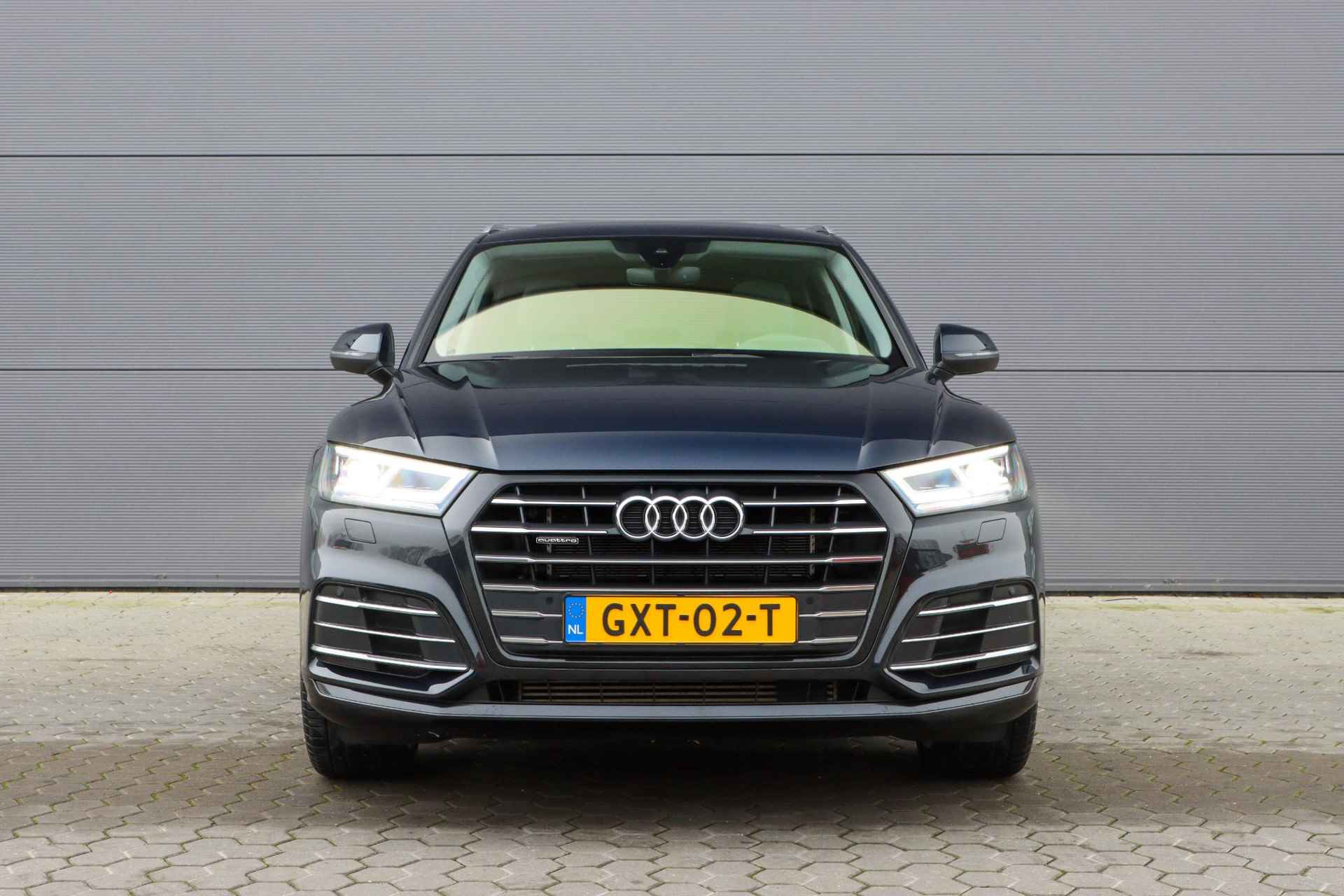 Audi Q5 55 TFSI e quattro Competition | PHEV | Panoramadak | Luchtvering | Trekhaak | Leer | Rijklaarprijs - incl.garantie - 54/55