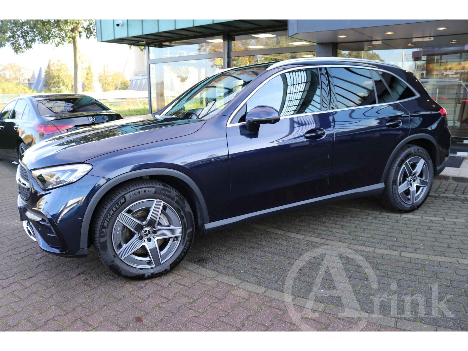 Mercedes-Benz GLC 200 4MATIC AMG Line Panoramadak, 360 Camera, Memorystoelen - 9/42