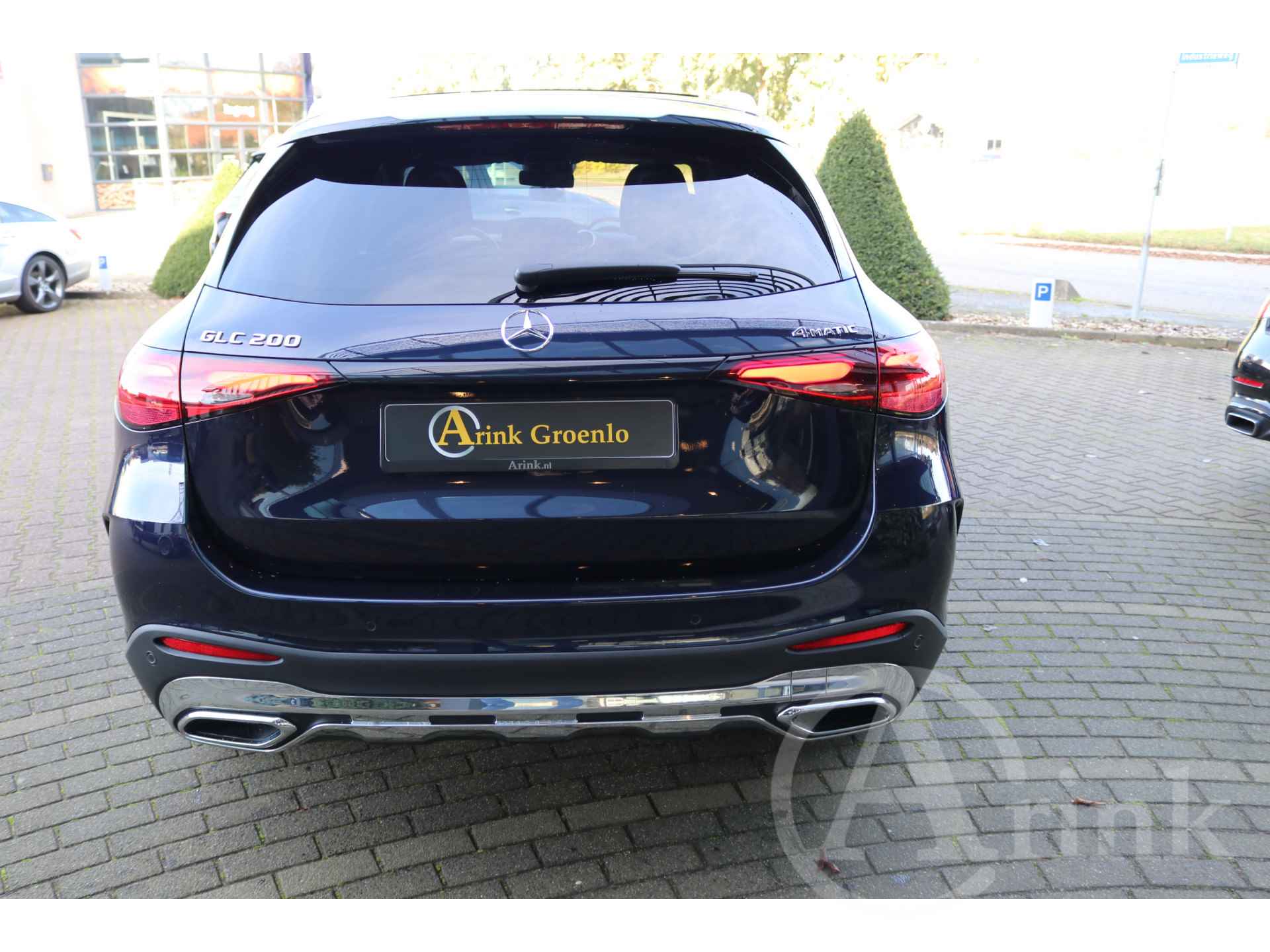 Mercedes-Benz GLC 200 4MATIC AMG Line Panoramadak, 360 Camera, Memorystoelen - 10/42